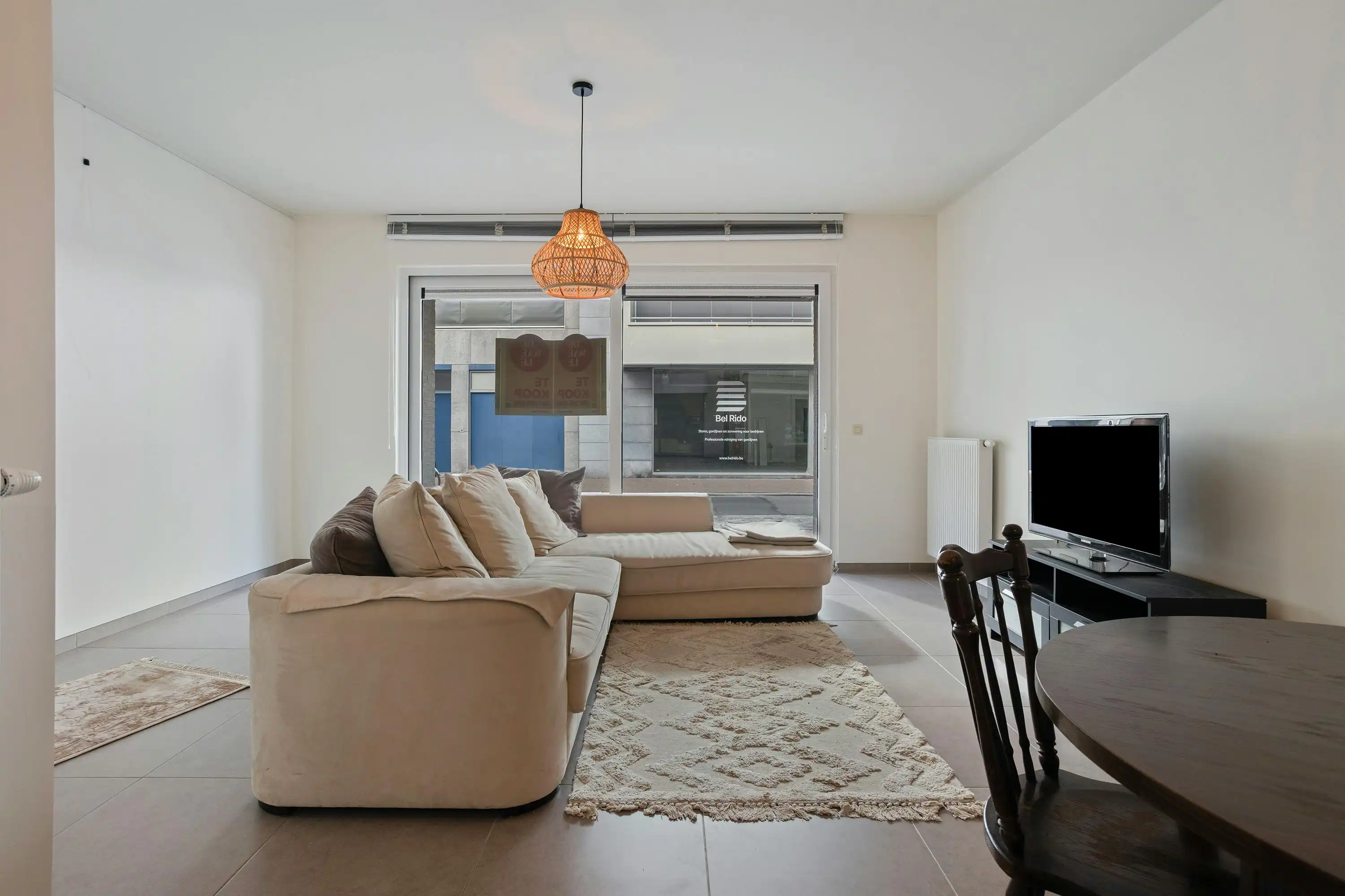 Modern appartement met private tuin in centrum Roeselare foto 4