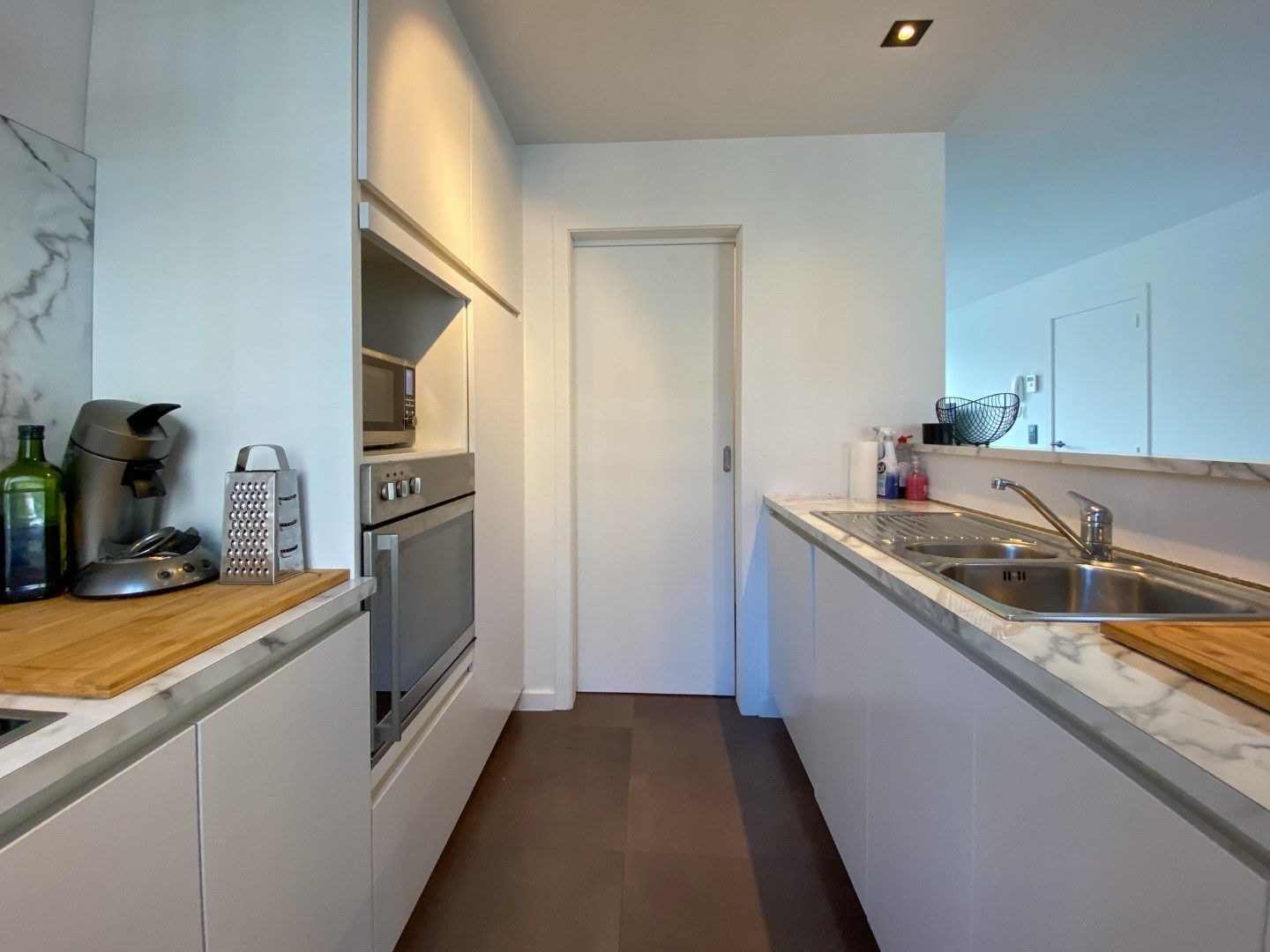 Prachtig appartement met 2 slaapkamers en ruim terras. foto 10