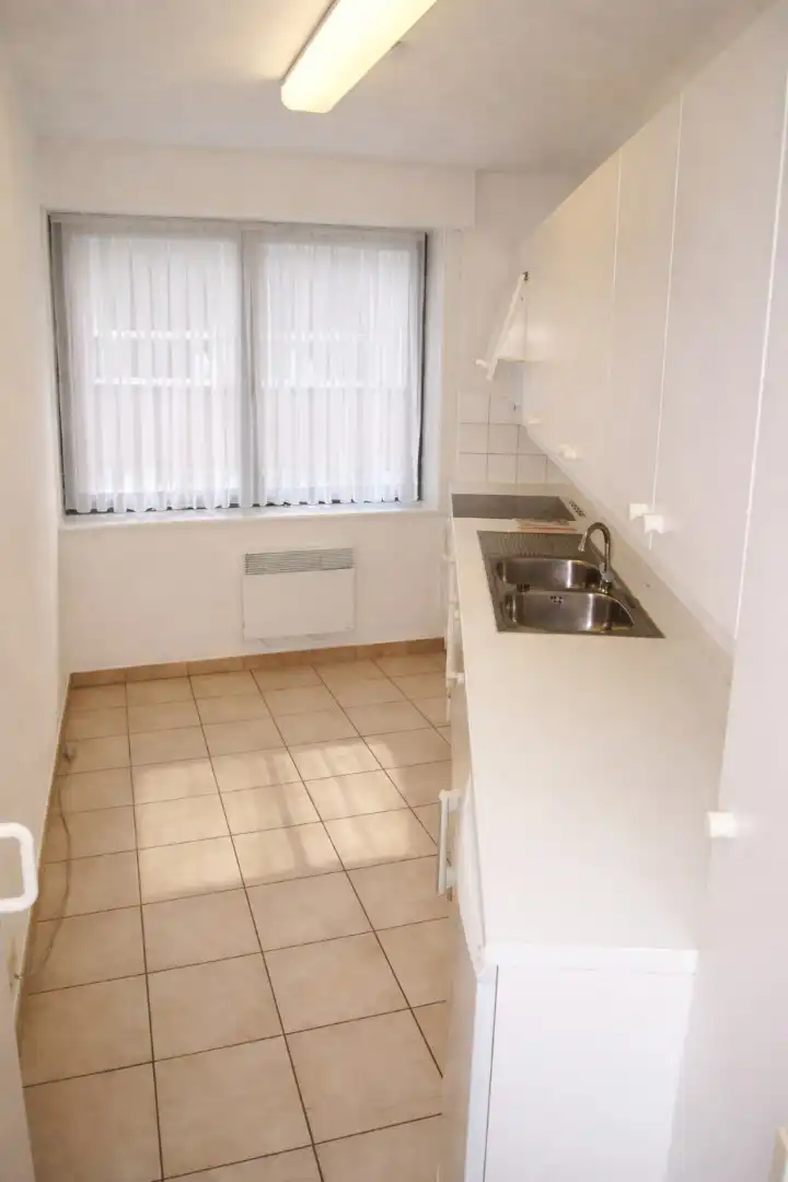 Ruim 2-slp appartement met zonnig terrasje, centrum Torhout foto 4