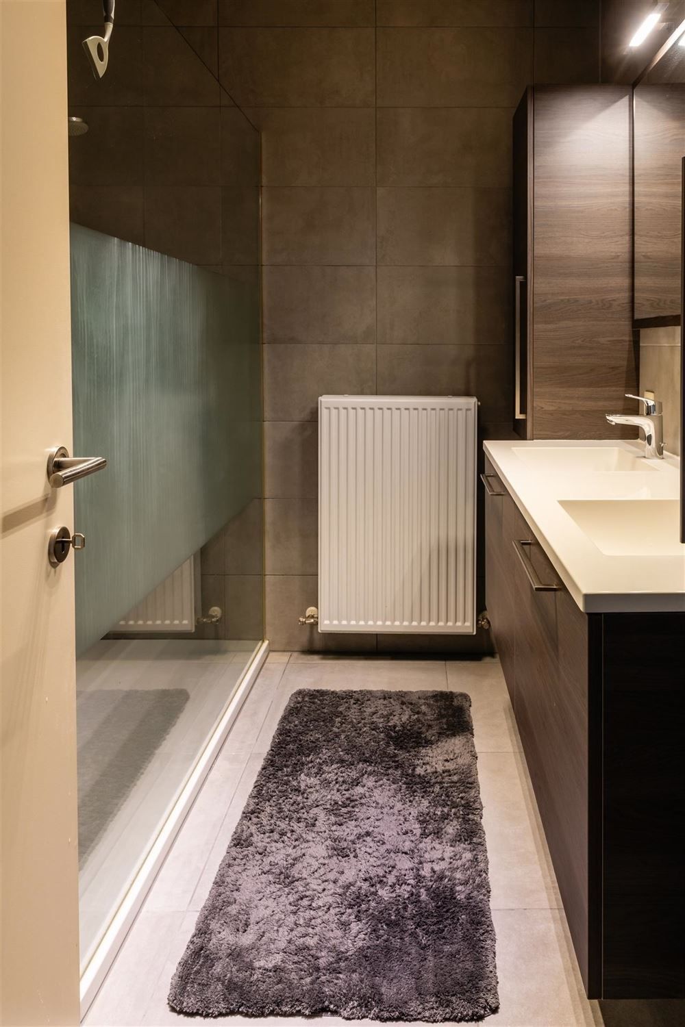 Instapklaar appartement met garagebox foto 13