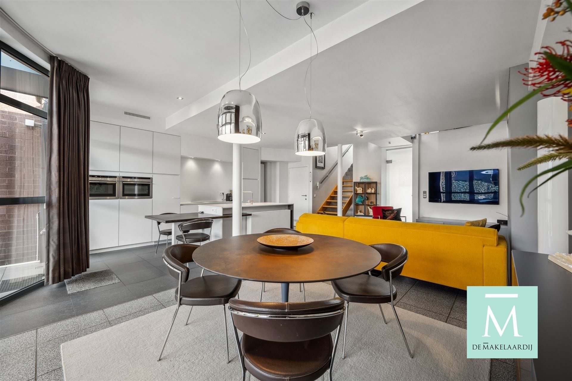 Energiezuinige woning met aangename tuin en garage foto 8