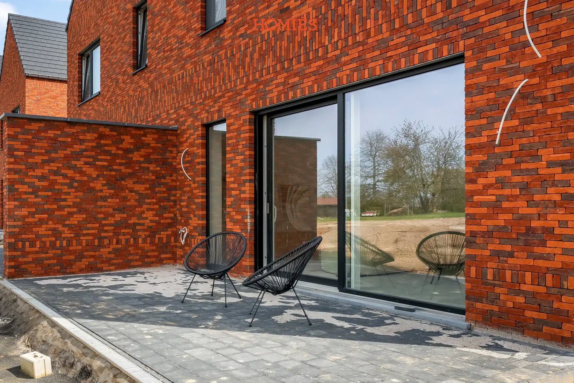 Urban villa in groene omgeving foto 30