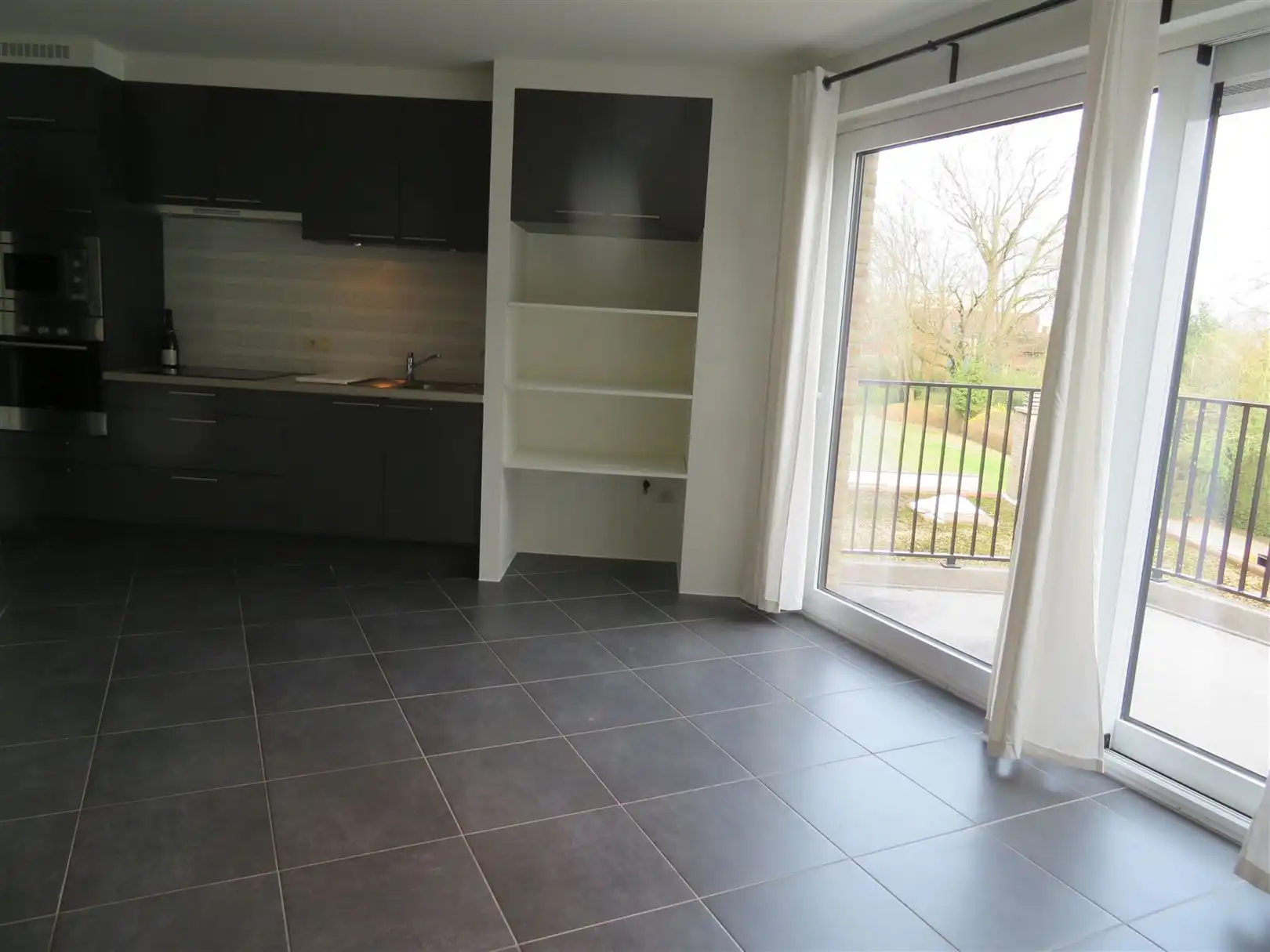 Tof éénslaapkamer appartement met terras in Mol Centrum foto 4