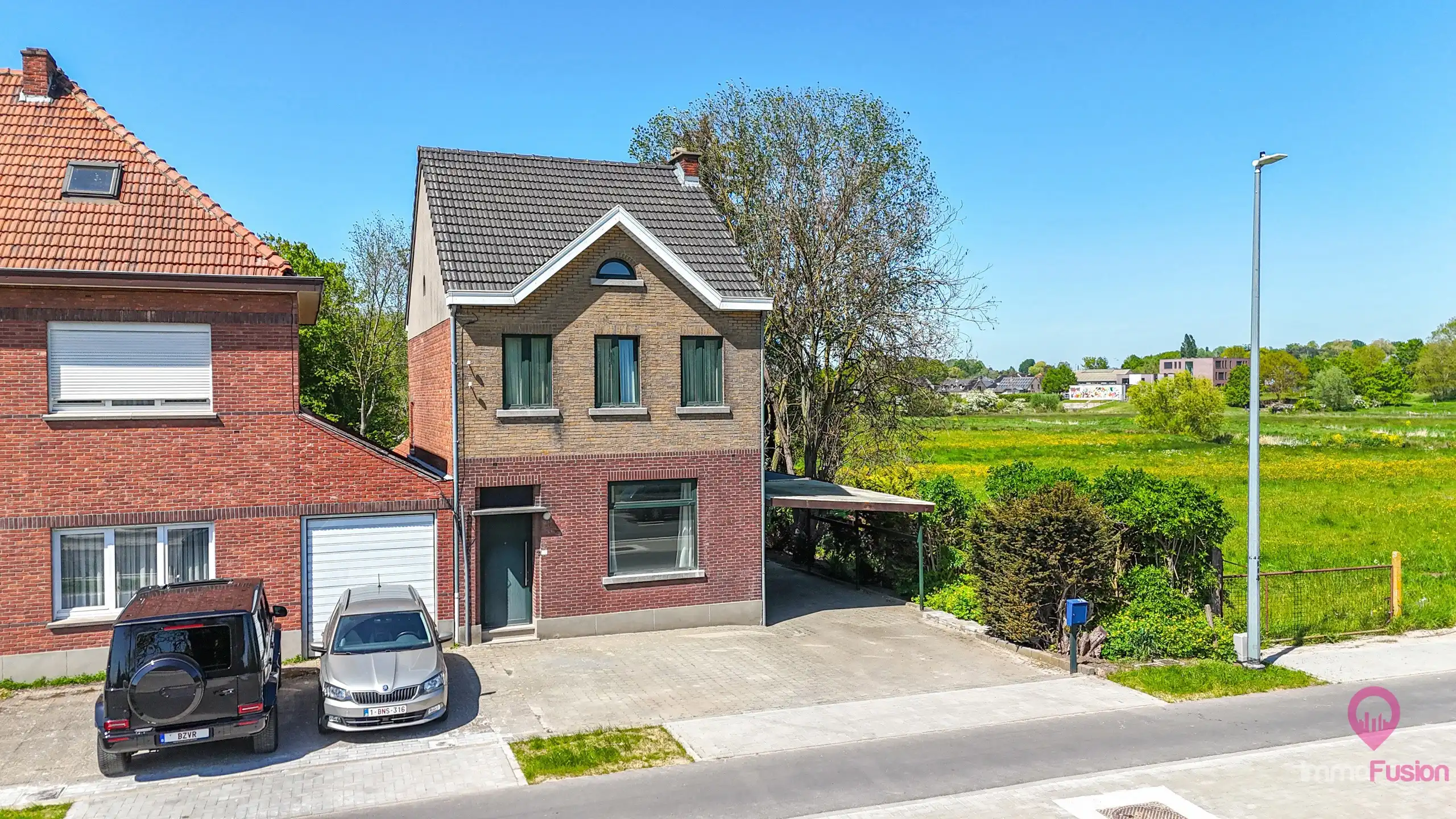 Hoofdfoto van de publicatie: Te renoveren woning met 3 slpkms op ruim perceel van 8a58ca!