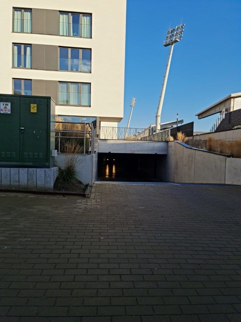 Overdekte autostaanplaats in residentie O Sea foto {{pictureIndex}}