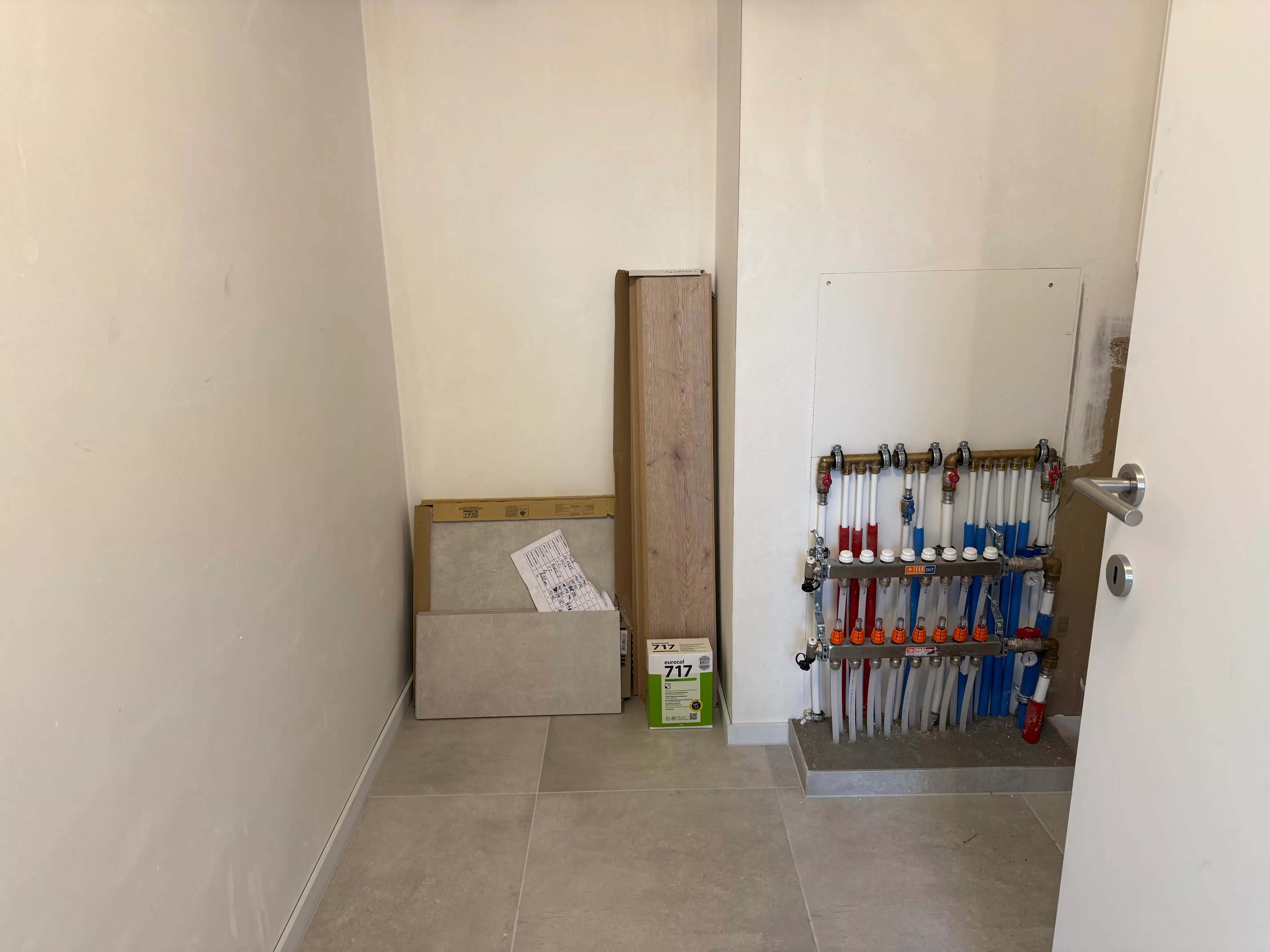 Te huur: Prachtig gelijkvloers 2-slaapkamerappartement met terras en privé-tuin foto 5