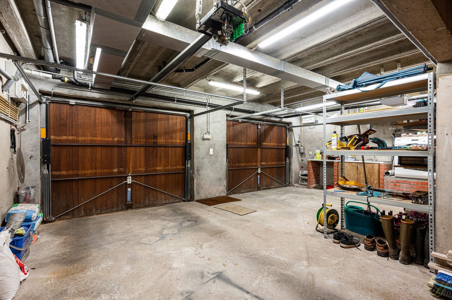 Kwalitatief afgewerkte woning met praktijkruimte en uitzonderlijk ruime kelderverdieping foto 28