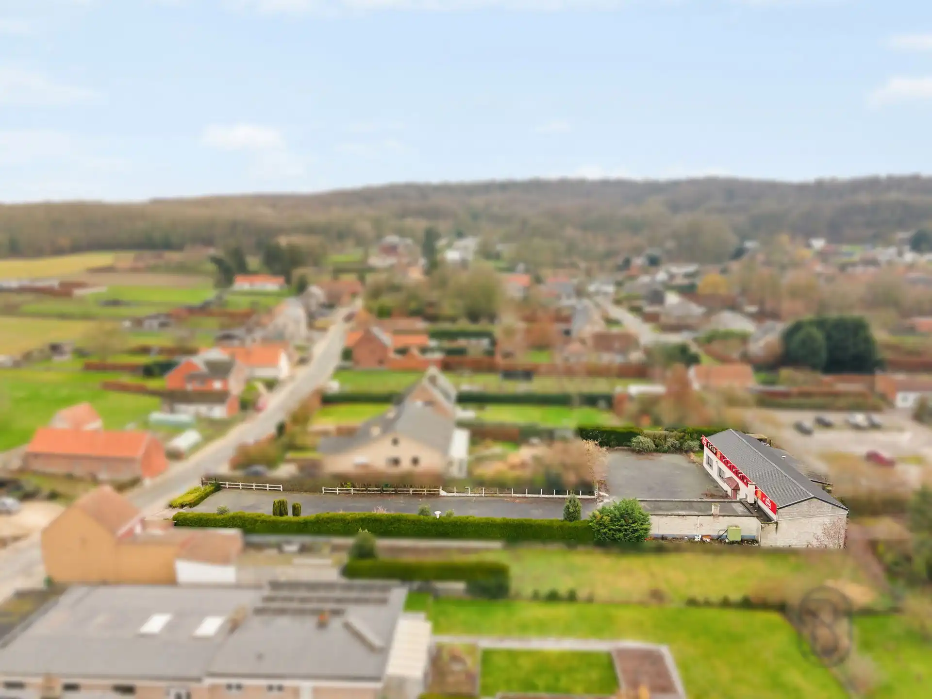 Mooi gelegen handelspand/projectgrond foto 14