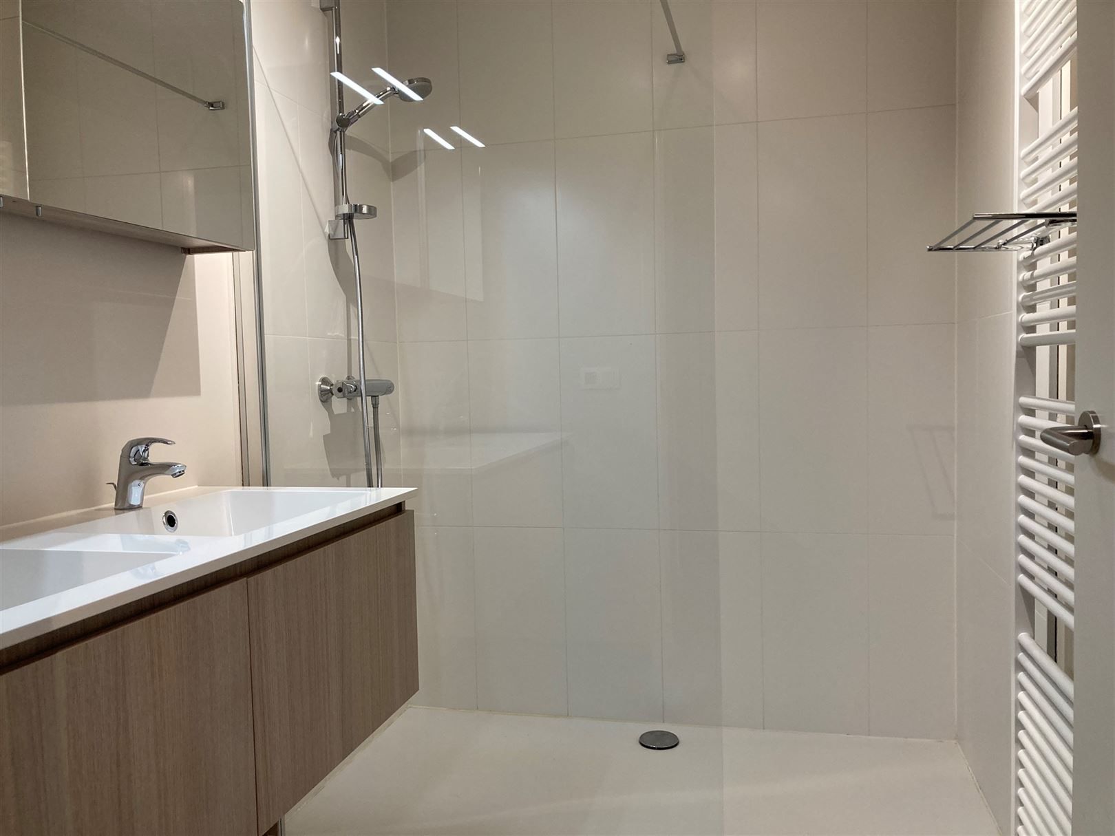Instapklaar appartement te huur nabij Centrum Oudenaarde  foto 9