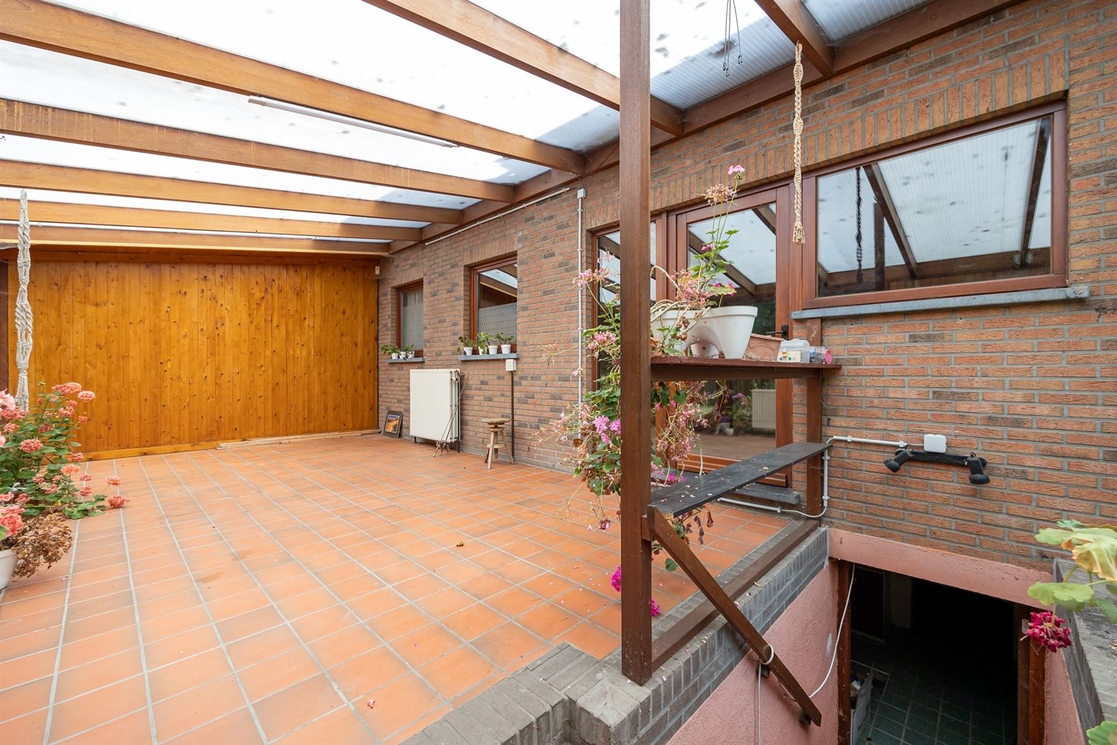 Karaktervolle half open villa met grote tuin 1.189m² in een rustige straat. foto 22