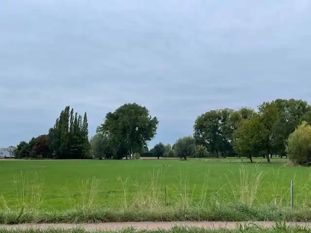 Grond te koop foto {{pictureIndex}}