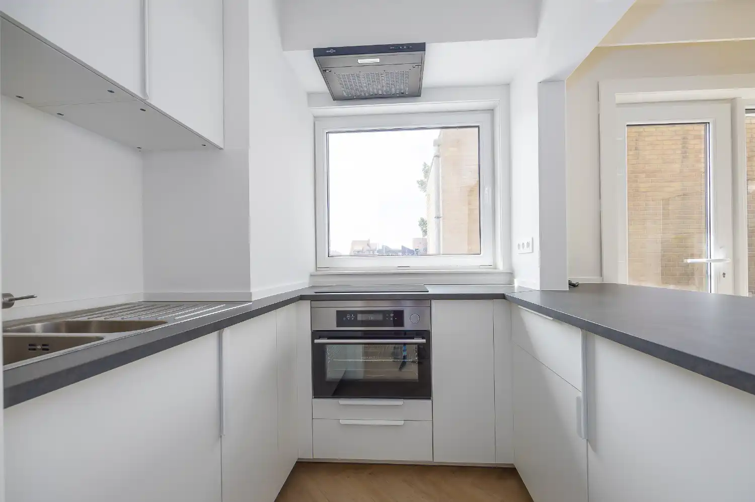 Volledig gerenoveerd appartement op toplocatie nabij zee te koop in Middelkerke foto 7