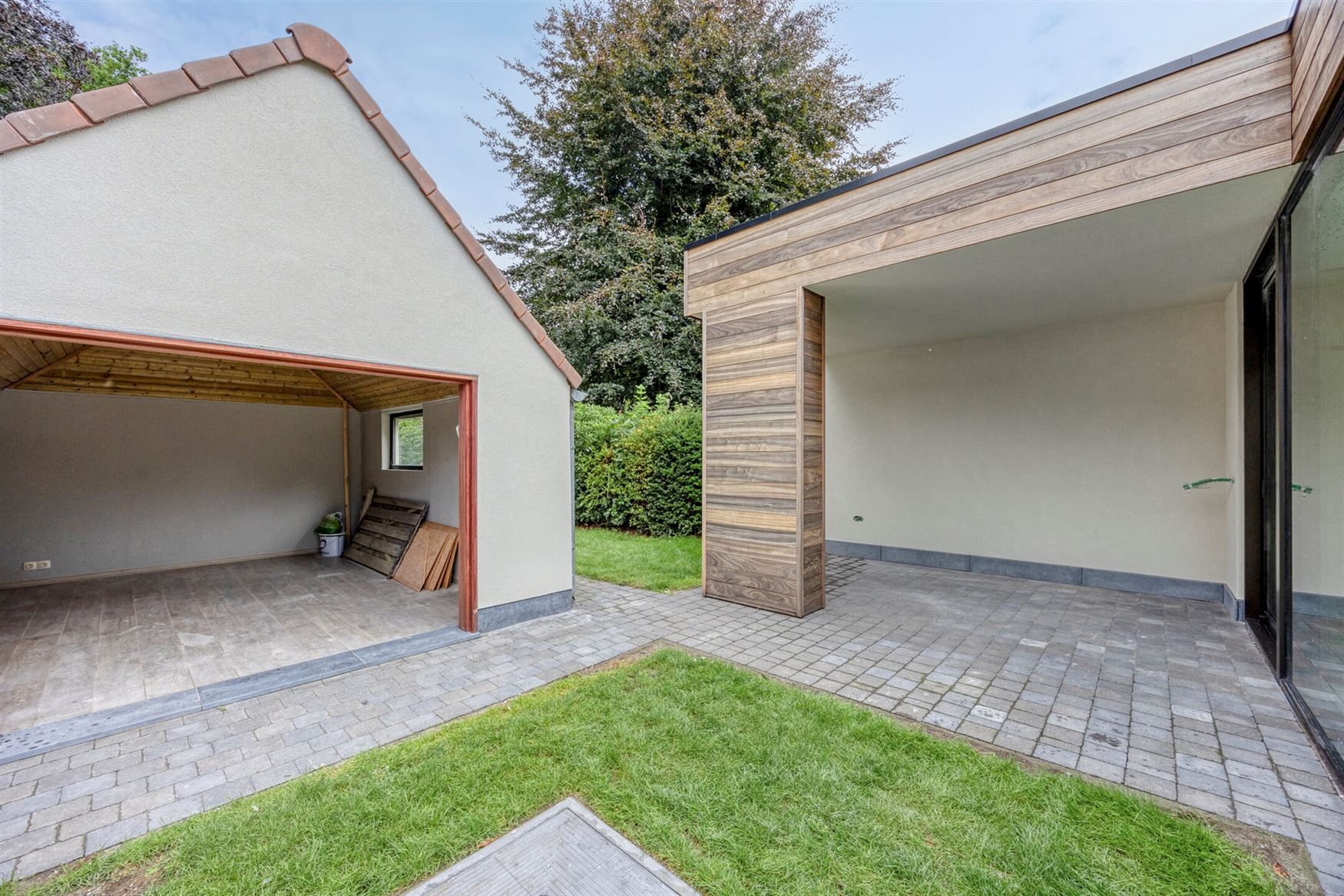 Gerenoveerde woning foto 16