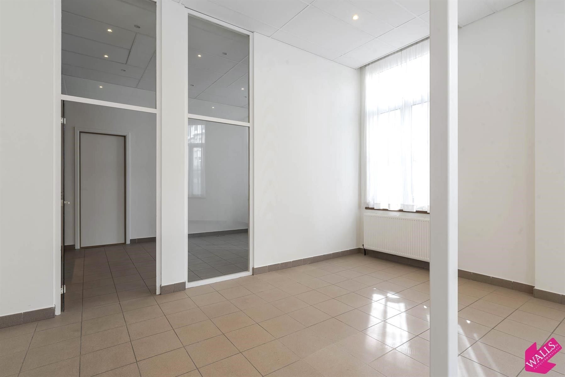 Lichtrijk en gerenoveerd hoekappartement aan Mechelsplein foto 6