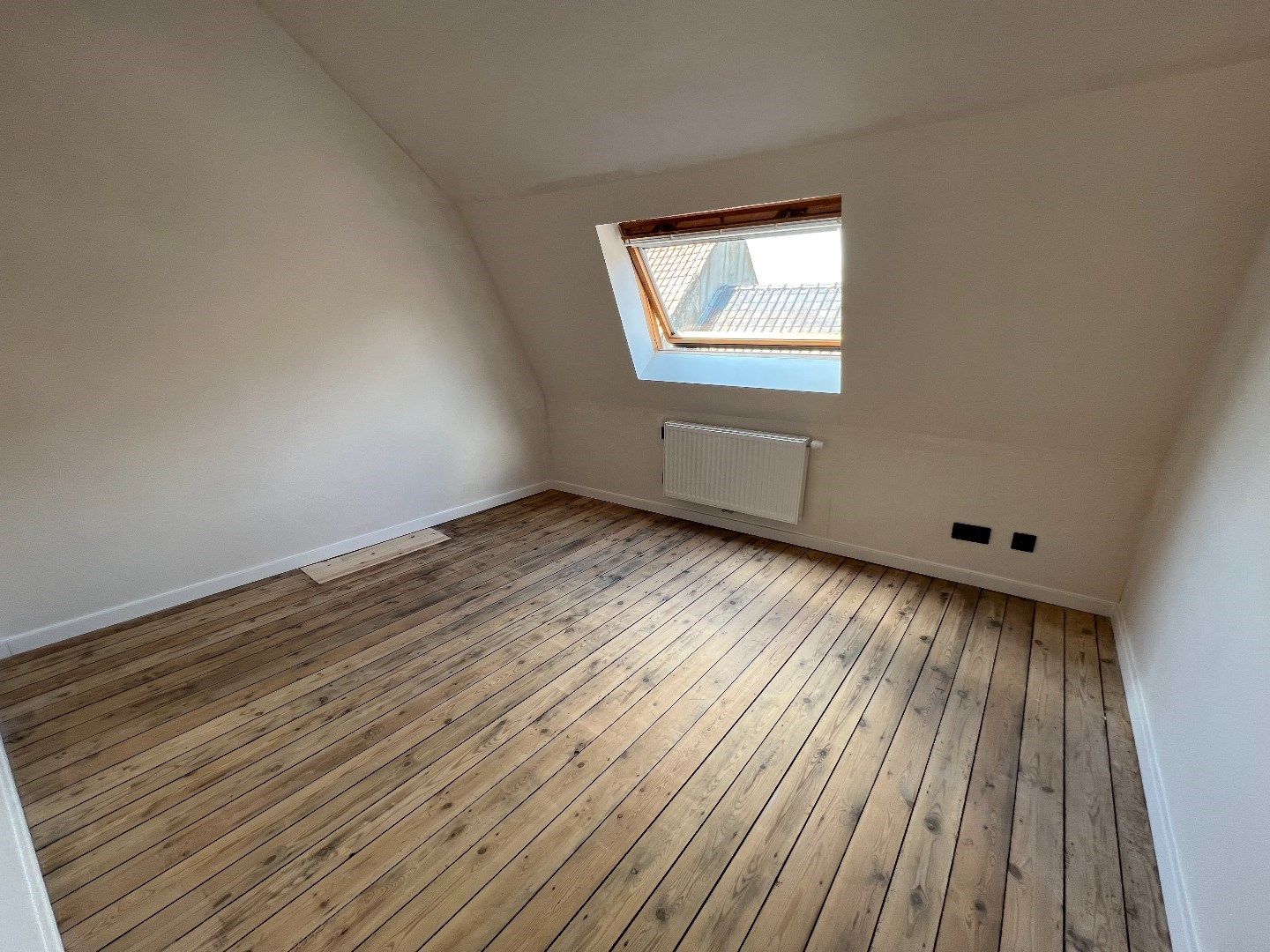 GERENOVEERDE STADSWONING MET 3 SLAAPKAMERS IN CENTRUM IEPER foto 12