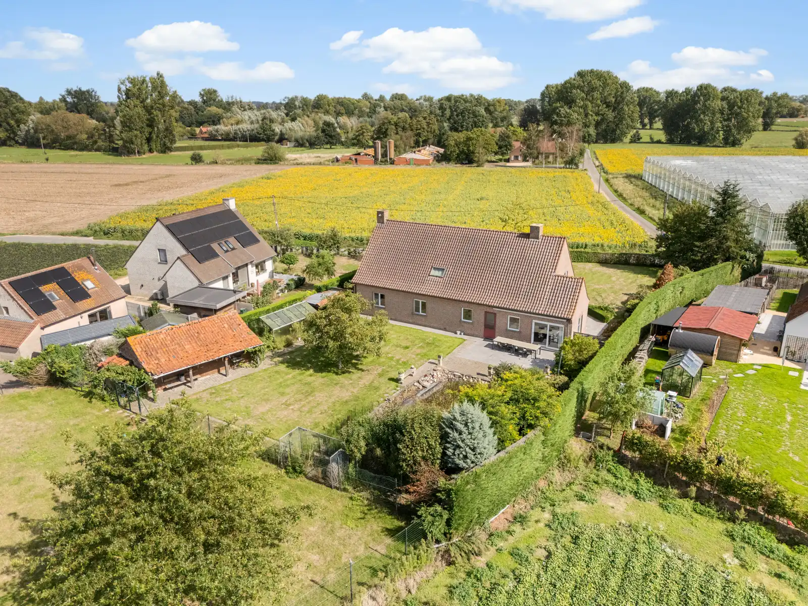Landelijk gelegen woning op een perceel van 2788 m²  foto 3