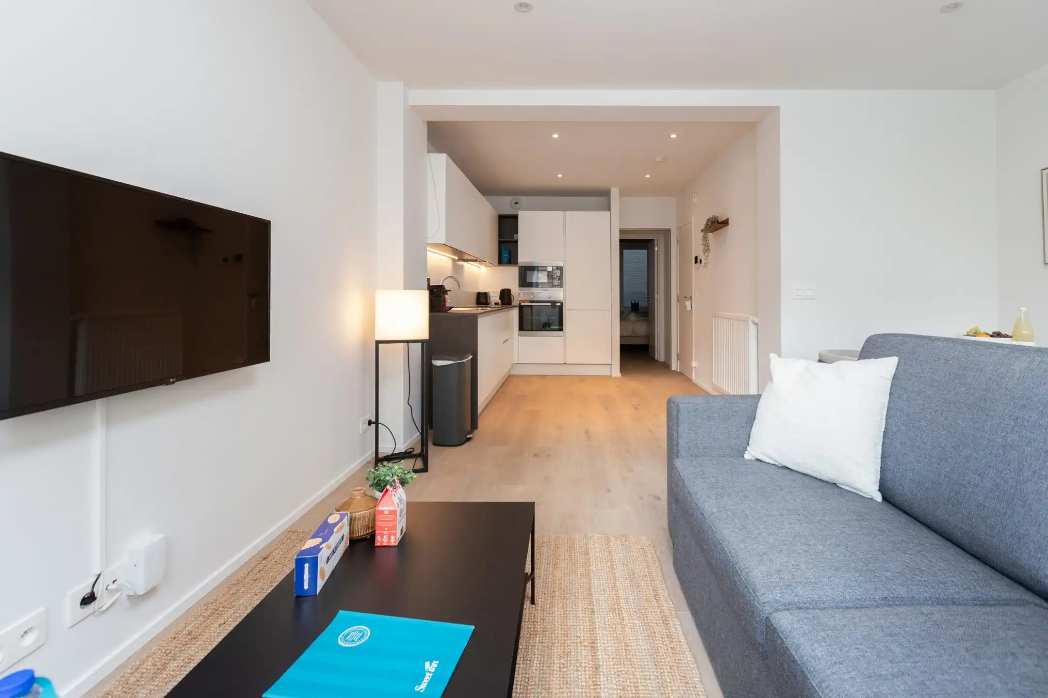 Centrum: Gemeubileerd appartement met 1 slaapkamer! foto 9