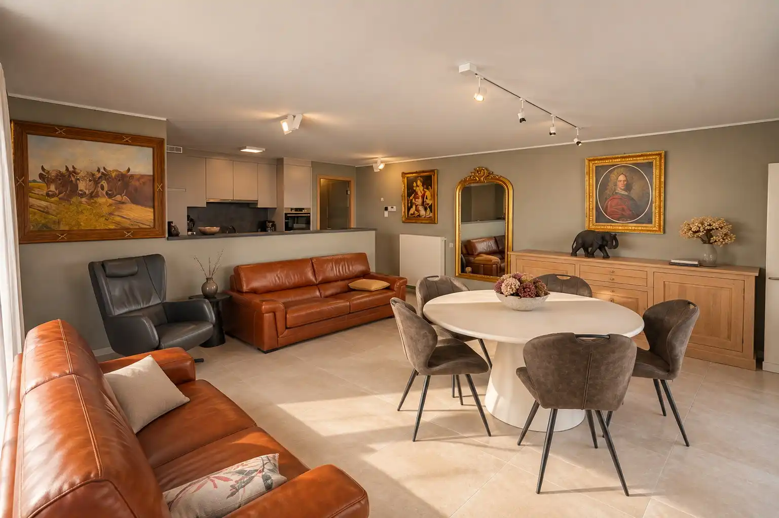 RUIM APPARTEMENT MET MAGNIFIEKE TERRASSEN NABIJ STRAND EN ZEE foto 4