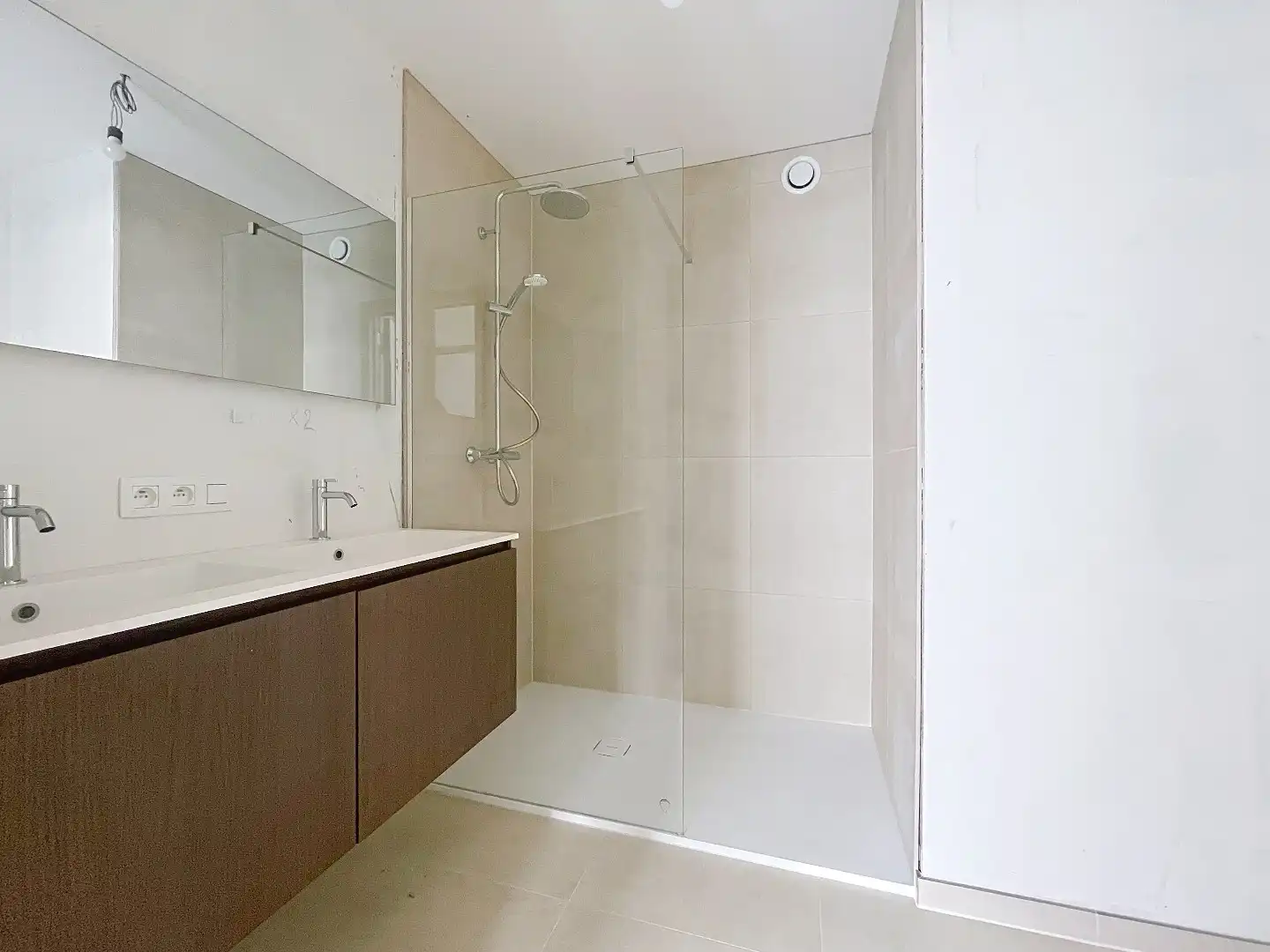Ruim appartement (ca. 85 m²) met prachtige afwerking op topligging in Roeselare foto 6