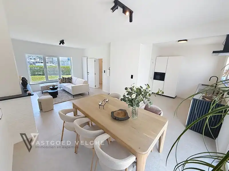 🏡Instapklare vernieuwbouwwoning met EPC A op ruim perceel van 10 are🔥 foto 3