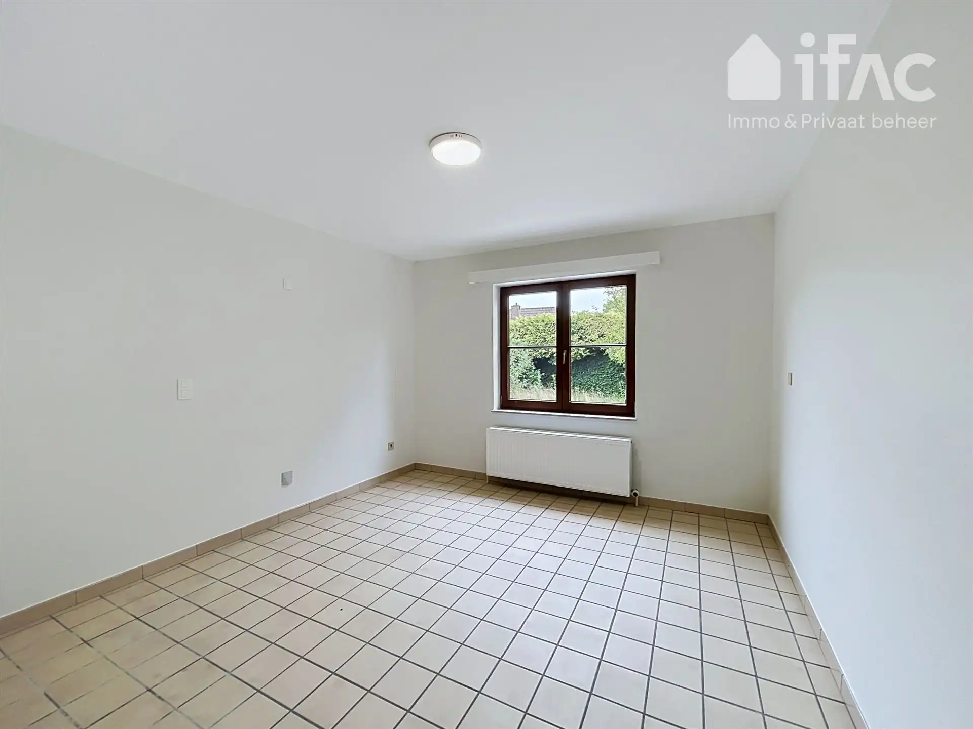 Ruime en gerenoveerde 5-Slaapkamer Villa met Tuin  foto 12