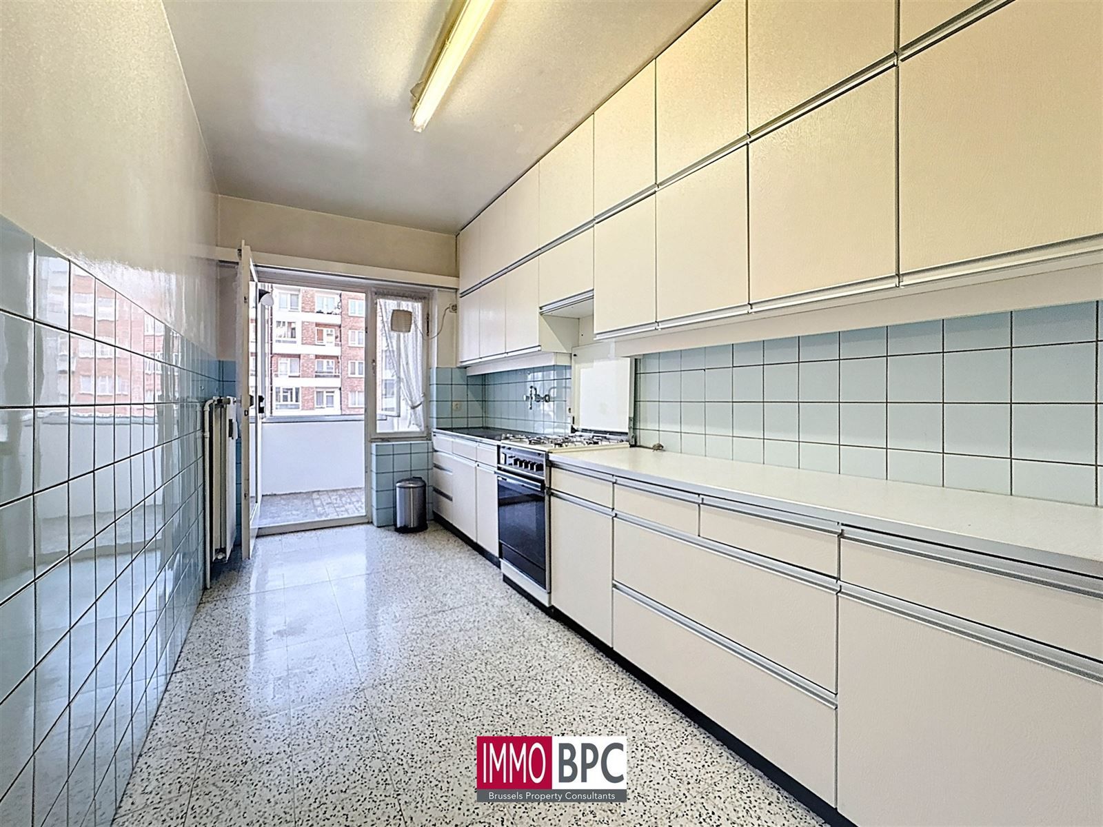 APPARTEMENT MET 3 SLAAPKAMERS, TERRAS EN  MOGELIJKHEID TOT AANKOOP GARAGE  foto 6