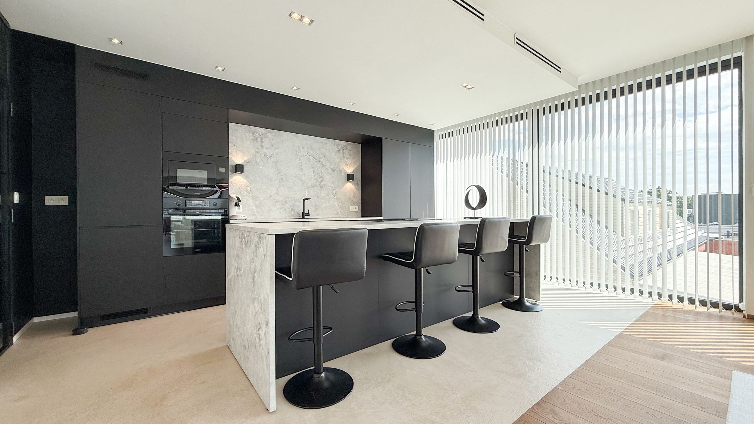 energiezuinig, stijlvol en instapklaar penthouse met 3 slpkmrs ! foto 12