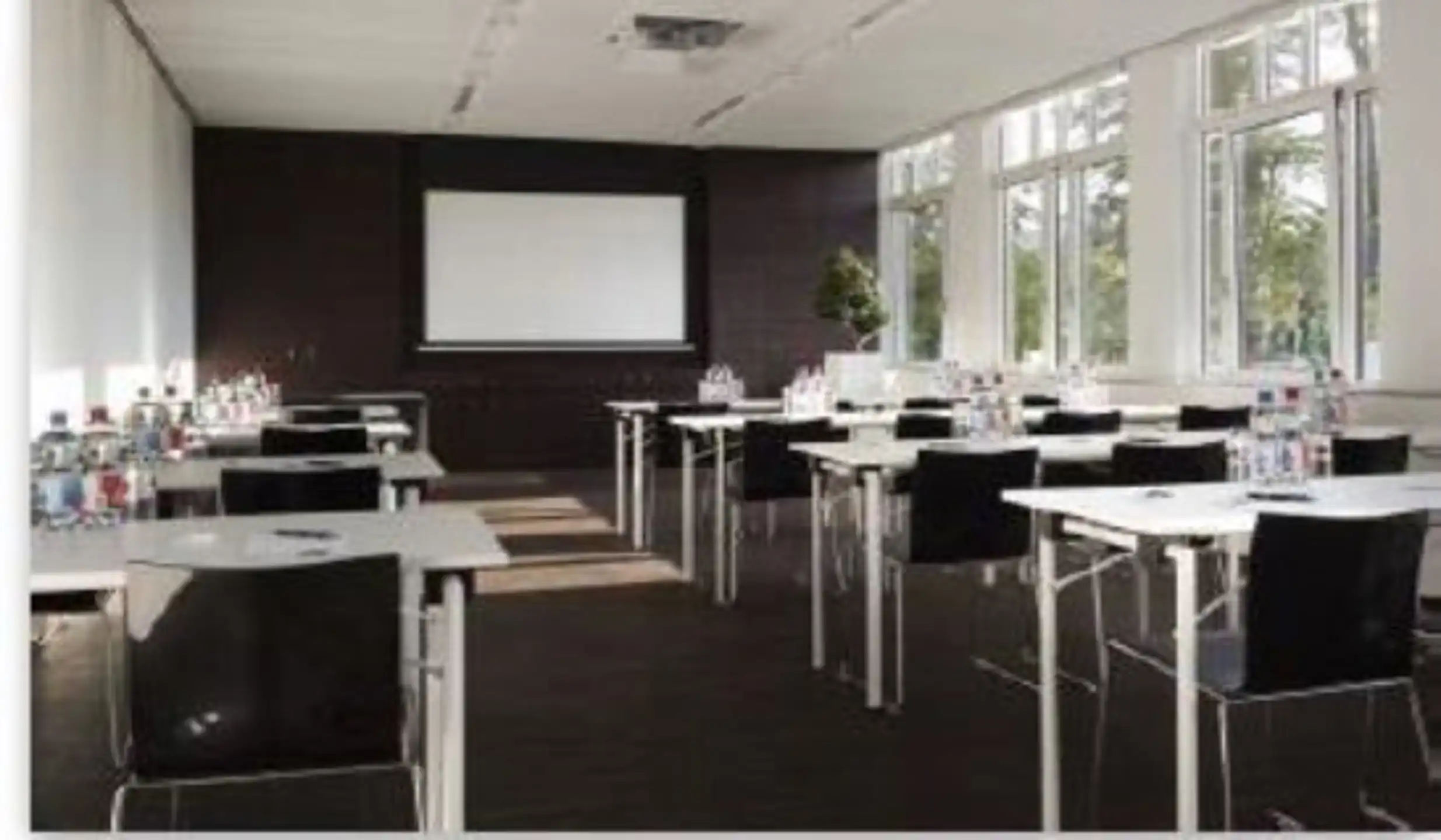 Kantoorruimte "THE ULTIMATE" Te huur foto 2