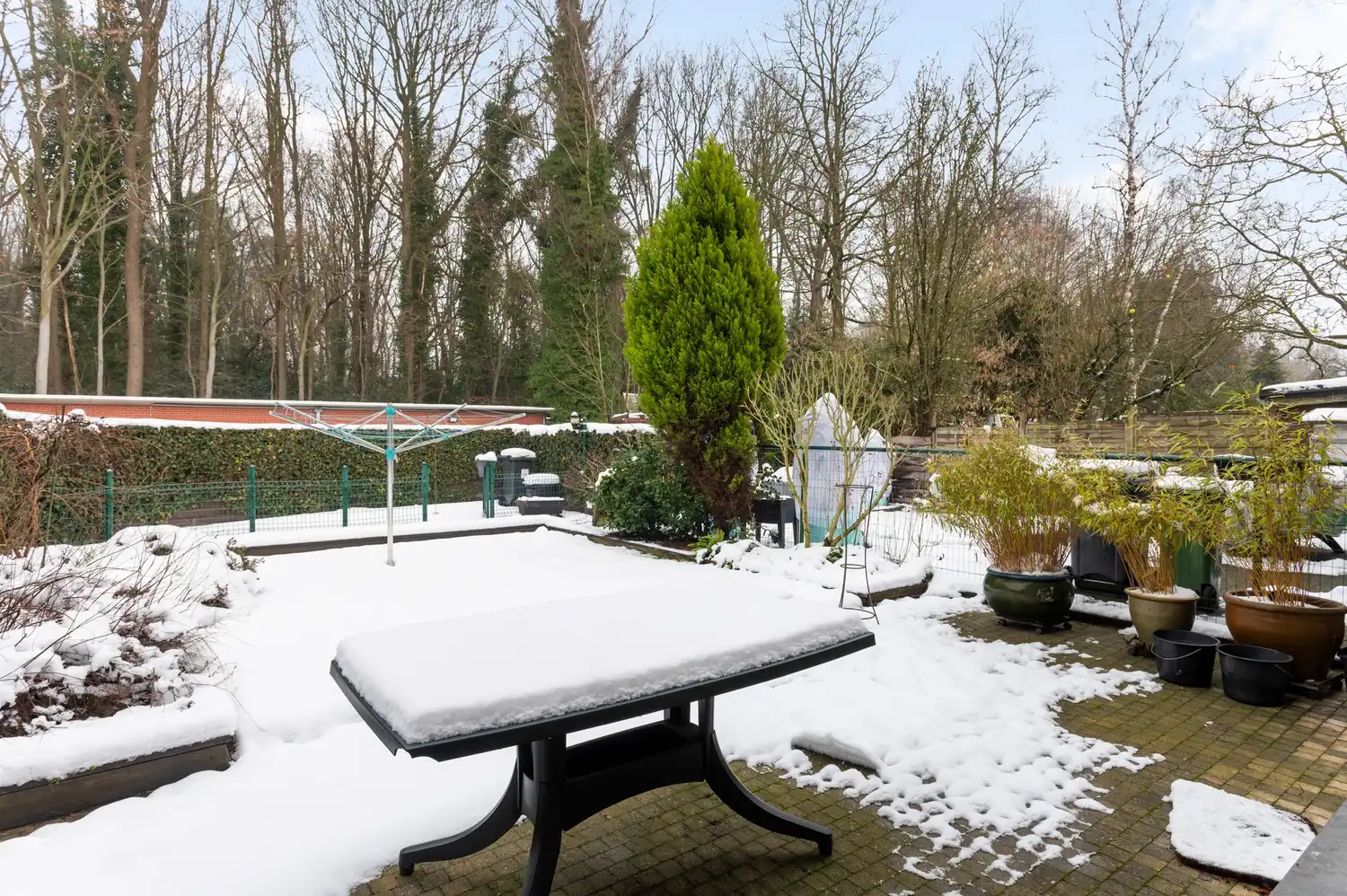 Gelijkvloers appartement met 2 SLPK met garagebox te Kalmthout foto 2