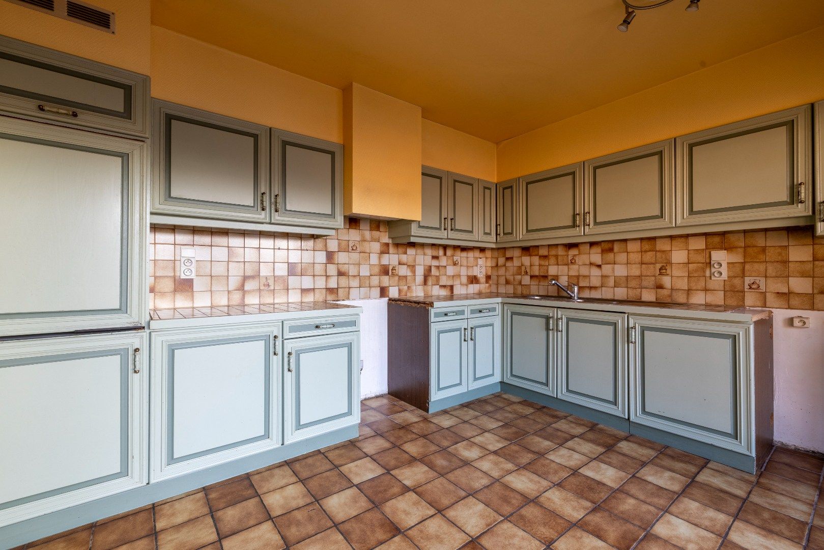 Gezellige bel-etage woning met 4 slk, grote garage en tuin foto 9