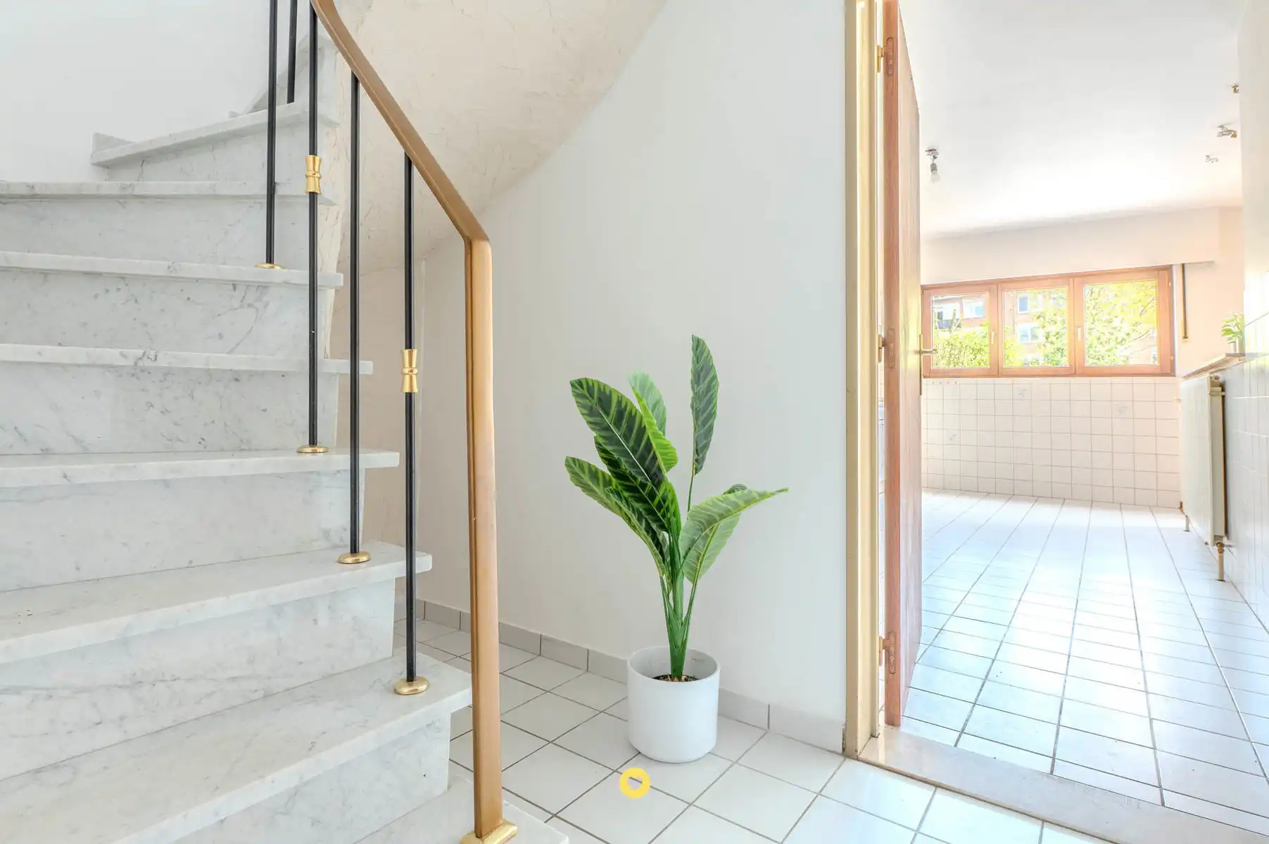 Op te frissen woning met 3 SLK's & zolder met potentieel foto 7