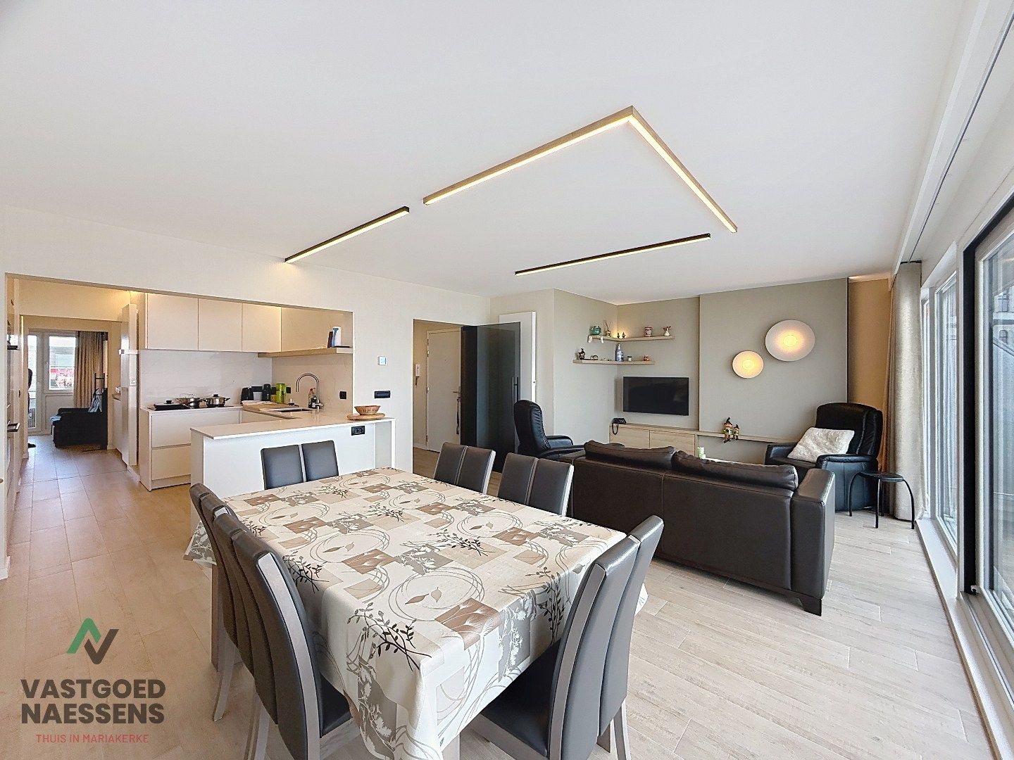 SCHITTEREND VERNIEUWD 3 SLPK APP MET ZICHT OP ZEE EN TERRAS foto 6