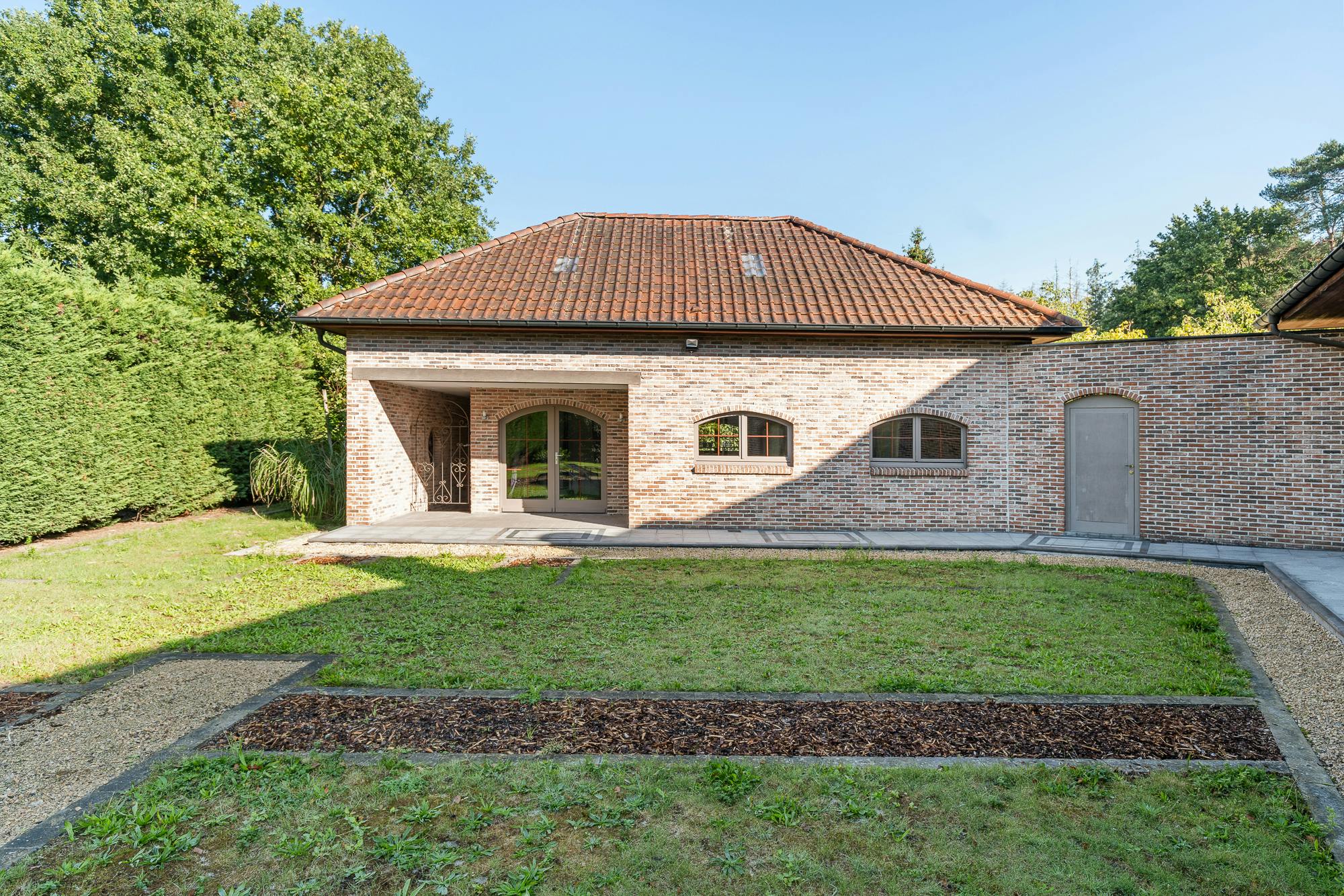 residentieel gelegen villa op 3490 m² te koop in Lichtaart foto 50