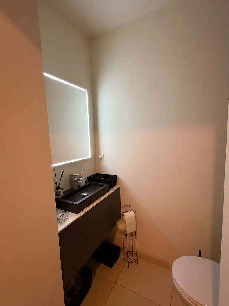 Riant instapklaar appartement (ca 204 m²) op de Kleine Ring met 2 staanplaatsen foto 10
