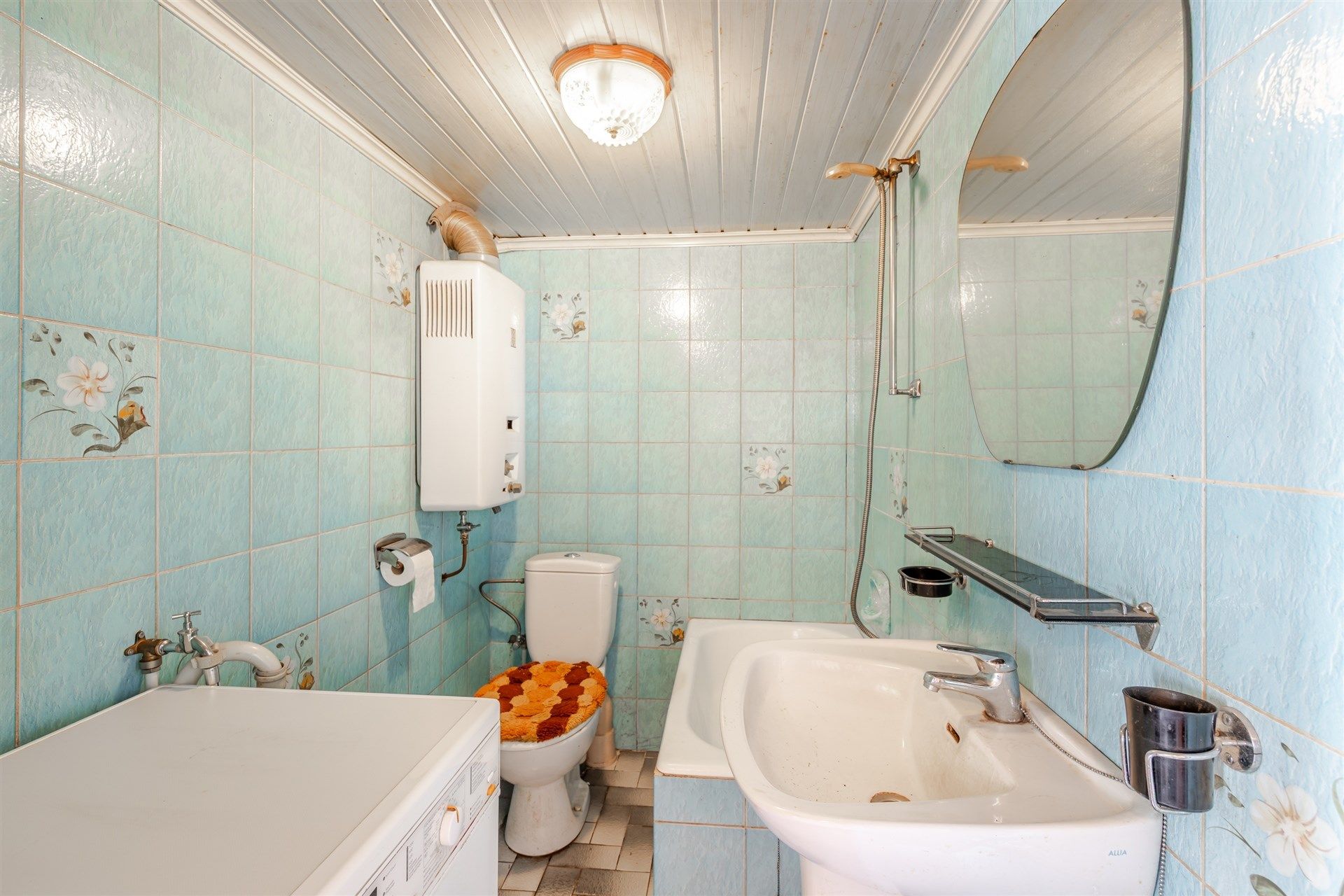 Te renoveren woning met potentieel foto 9