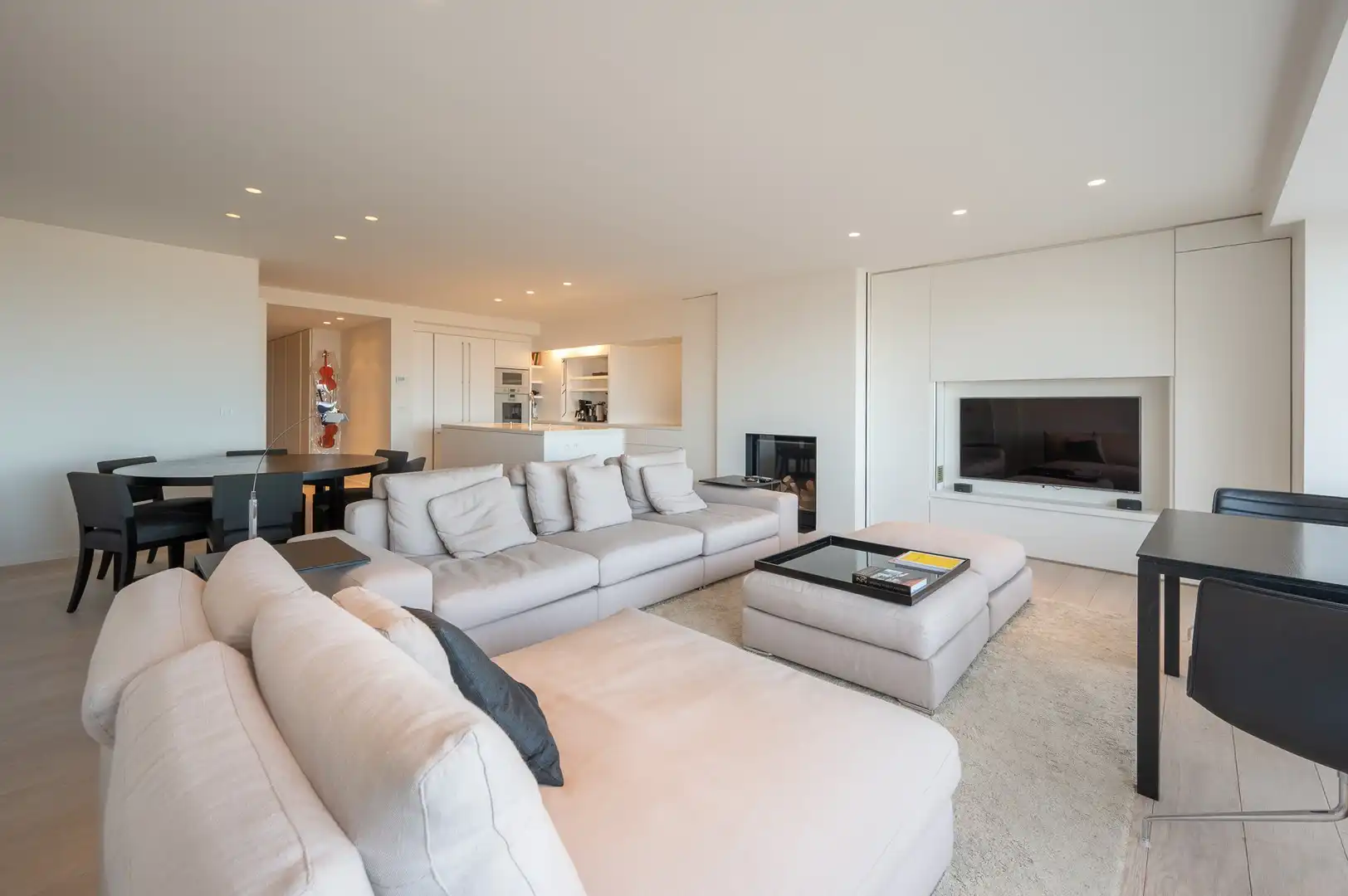 Schitterend hedendaags appartement met frontaal zeezicht,&nbsp;gelegen aan het Rubensplein en de winkels. foto 5