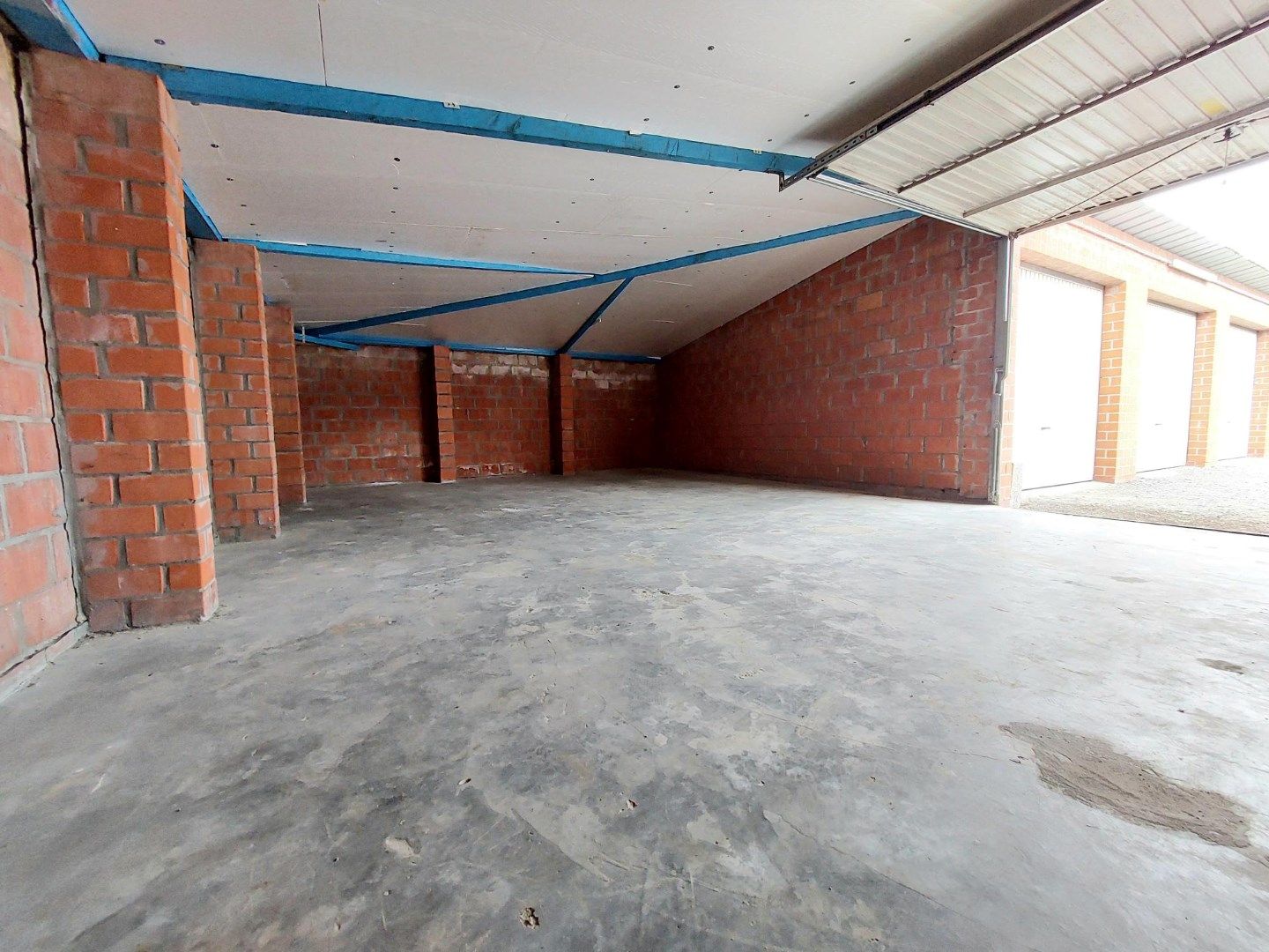 GARAGEBOX MAGAZIJN foto {{pictureIndex}}