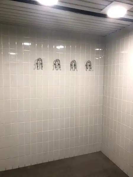 HANDELSPAND - BUREEL TE HUUR MET 3 STAANPLAATSEN foto 9