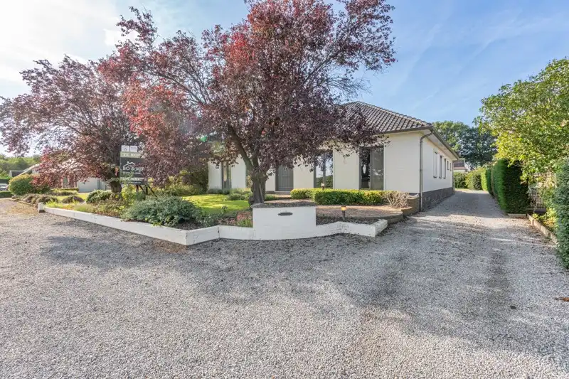 Gelijkvloerse, landelijke woning op 11are foto 3