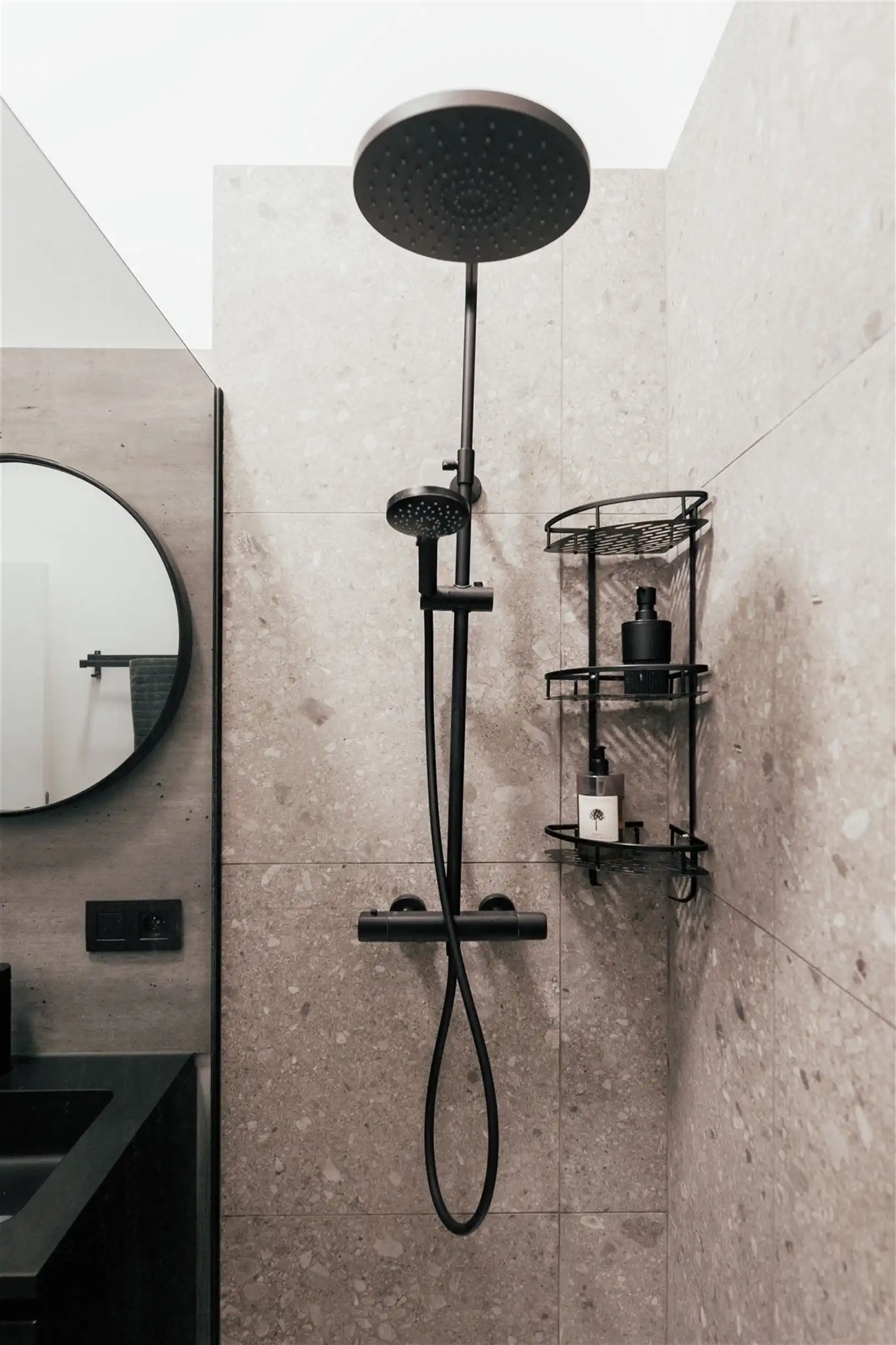 Licht en energiezuinig appartement met terras foto 11