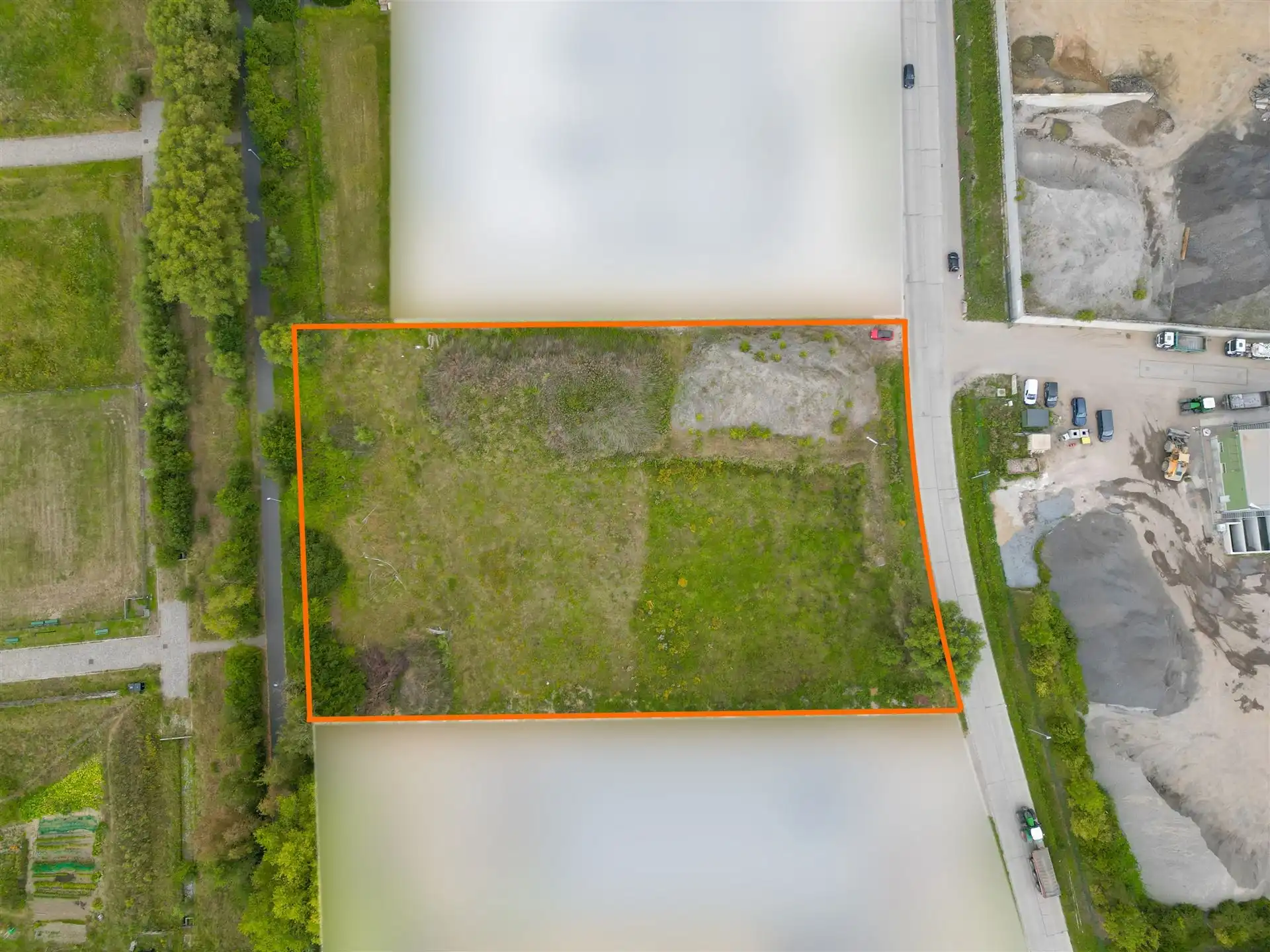 KMO-grond dichtbij de N8 foto 4