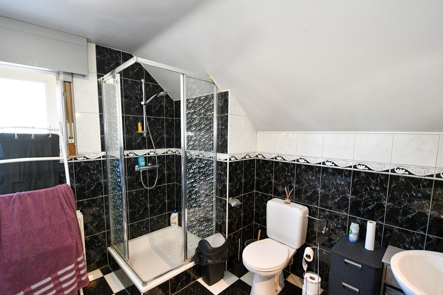 Halfopen bebouwing met inpandige garage met 3 slaapkamers foto 10