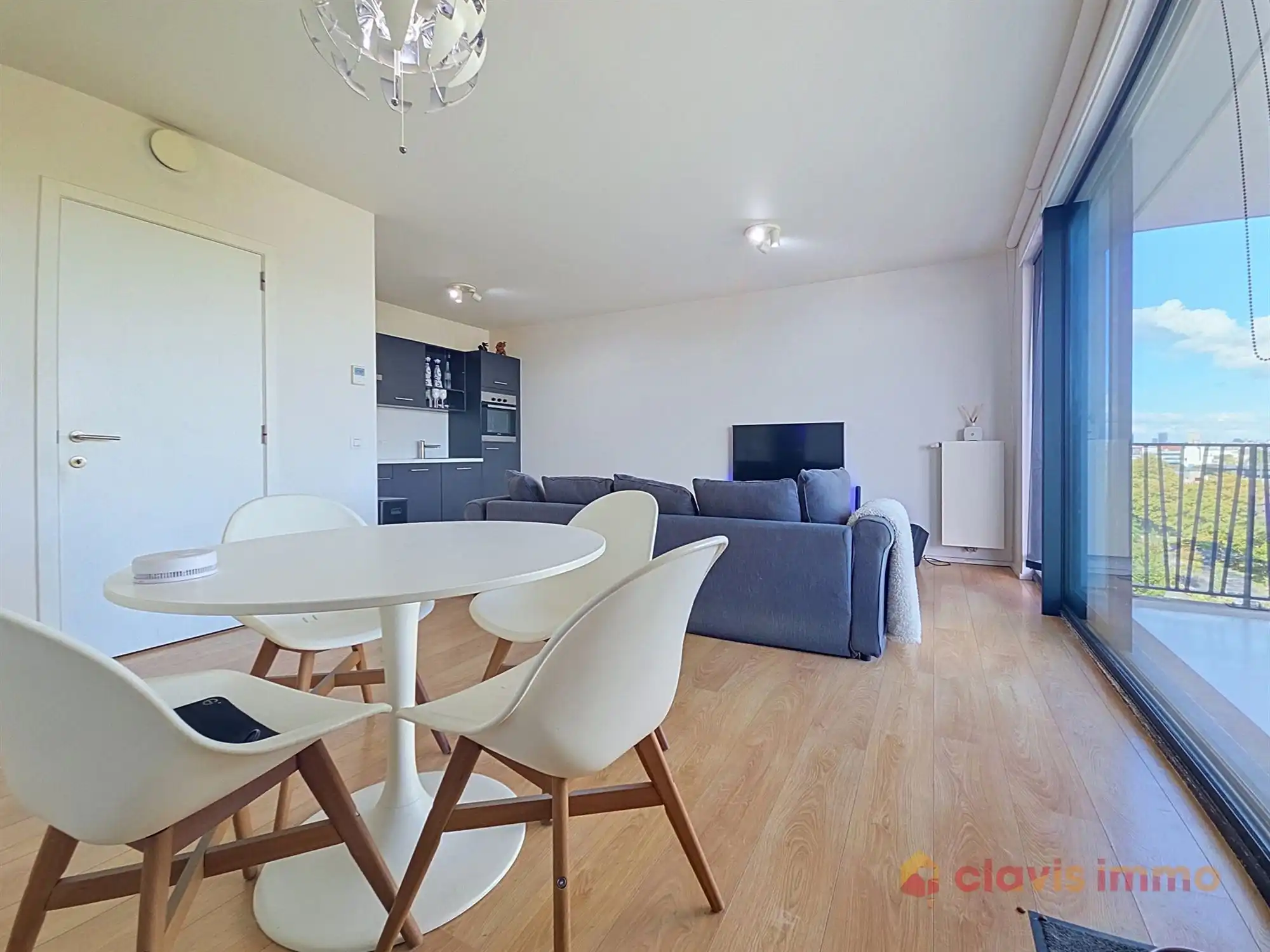 Appartement met terras en parking foto 4