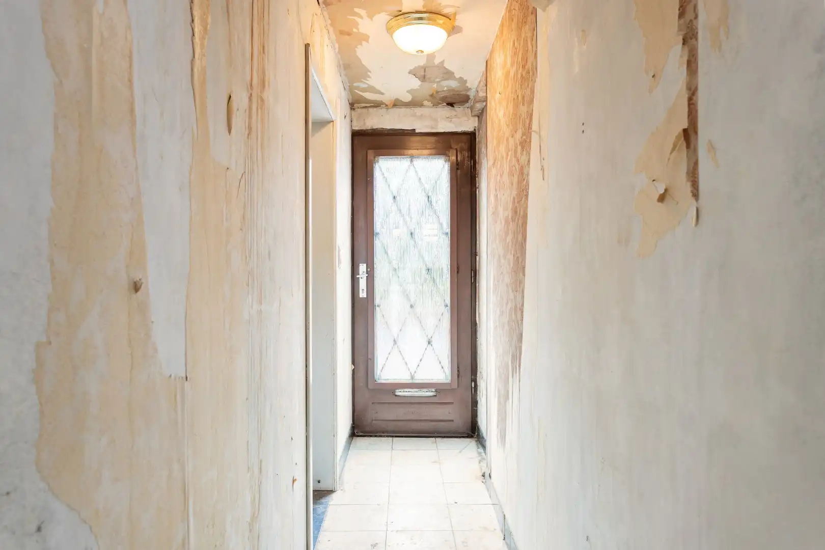 Te renoveren woning te Buizingen met veel potentieel op 1a35ca foto 4