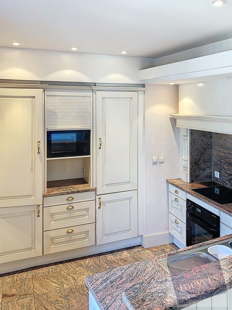 Unieke kans in hartje Hasselt – ruim appartement van 156 m² met optie tot opsplitsing foto 11