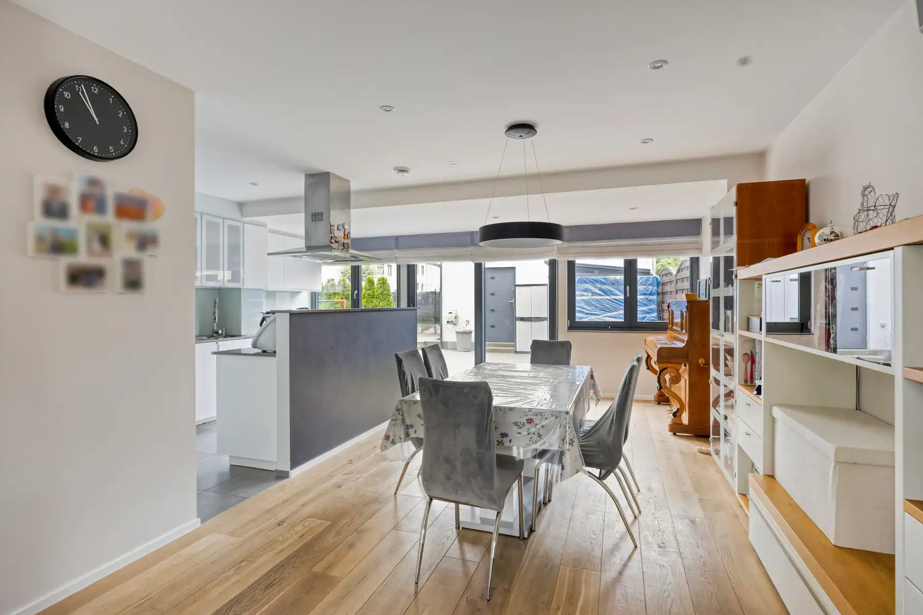 Gerenoveerde woning met 3 slaapkamers, 2 badkamers en garage foto 7