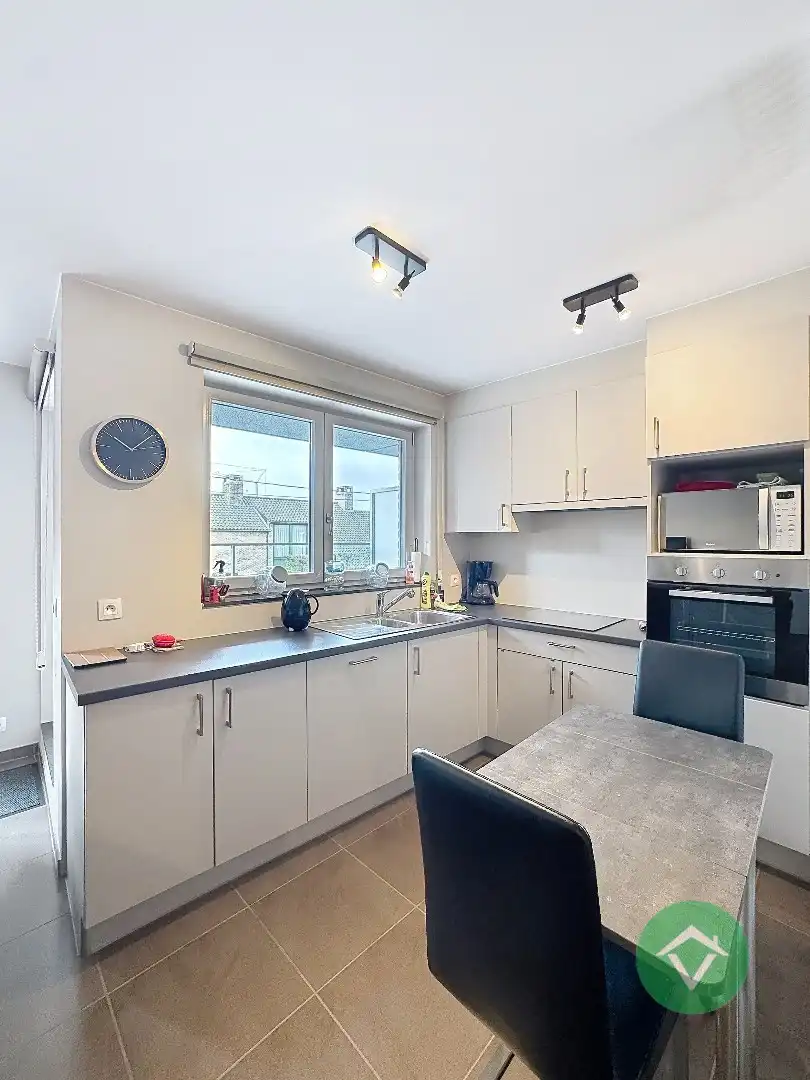 Appartement met 2 slaapkamers en terras te Roeselare  foto 12