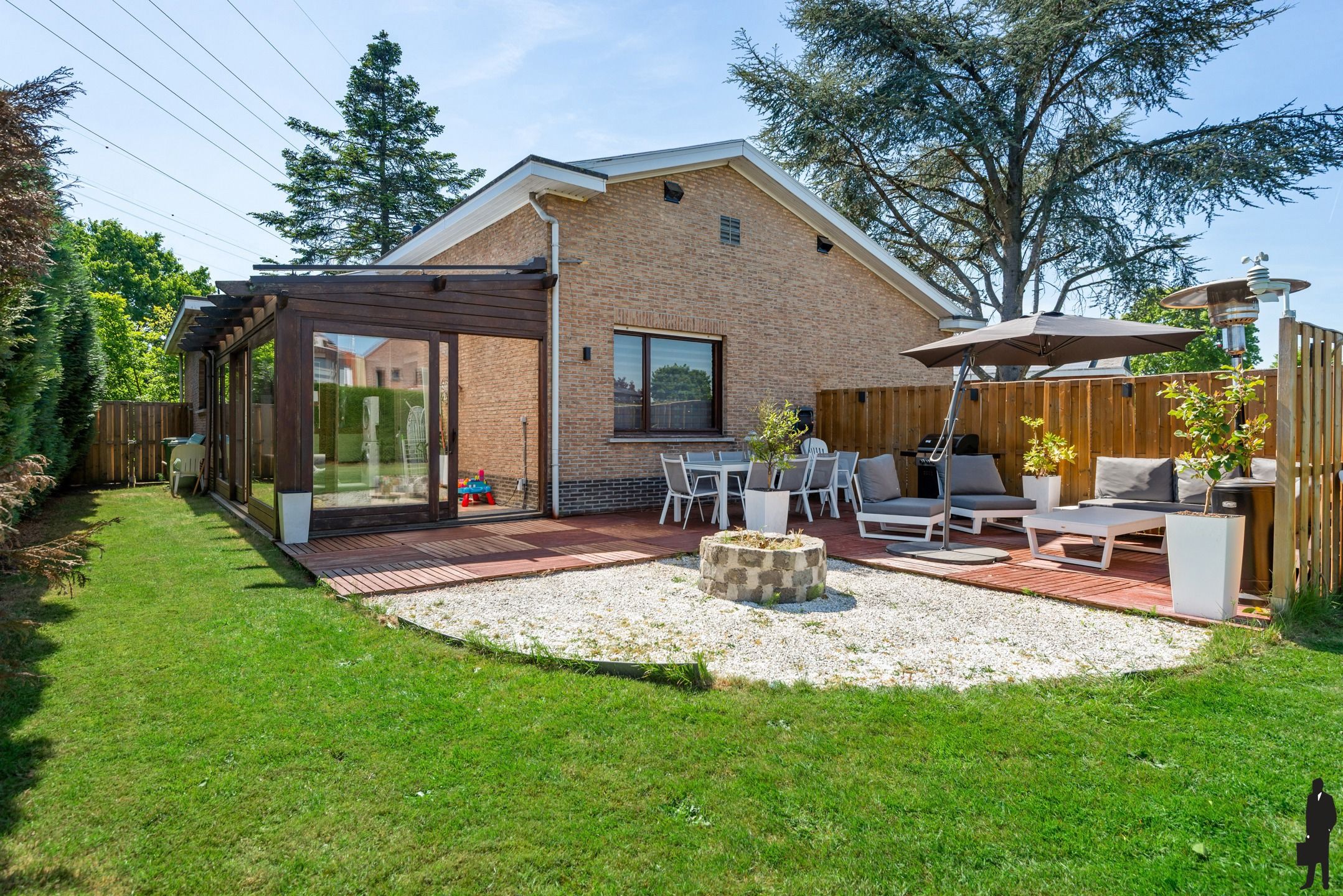 Welgelegen charmante laagbouwvilla met 3 slpks en ruime tuin foto 7