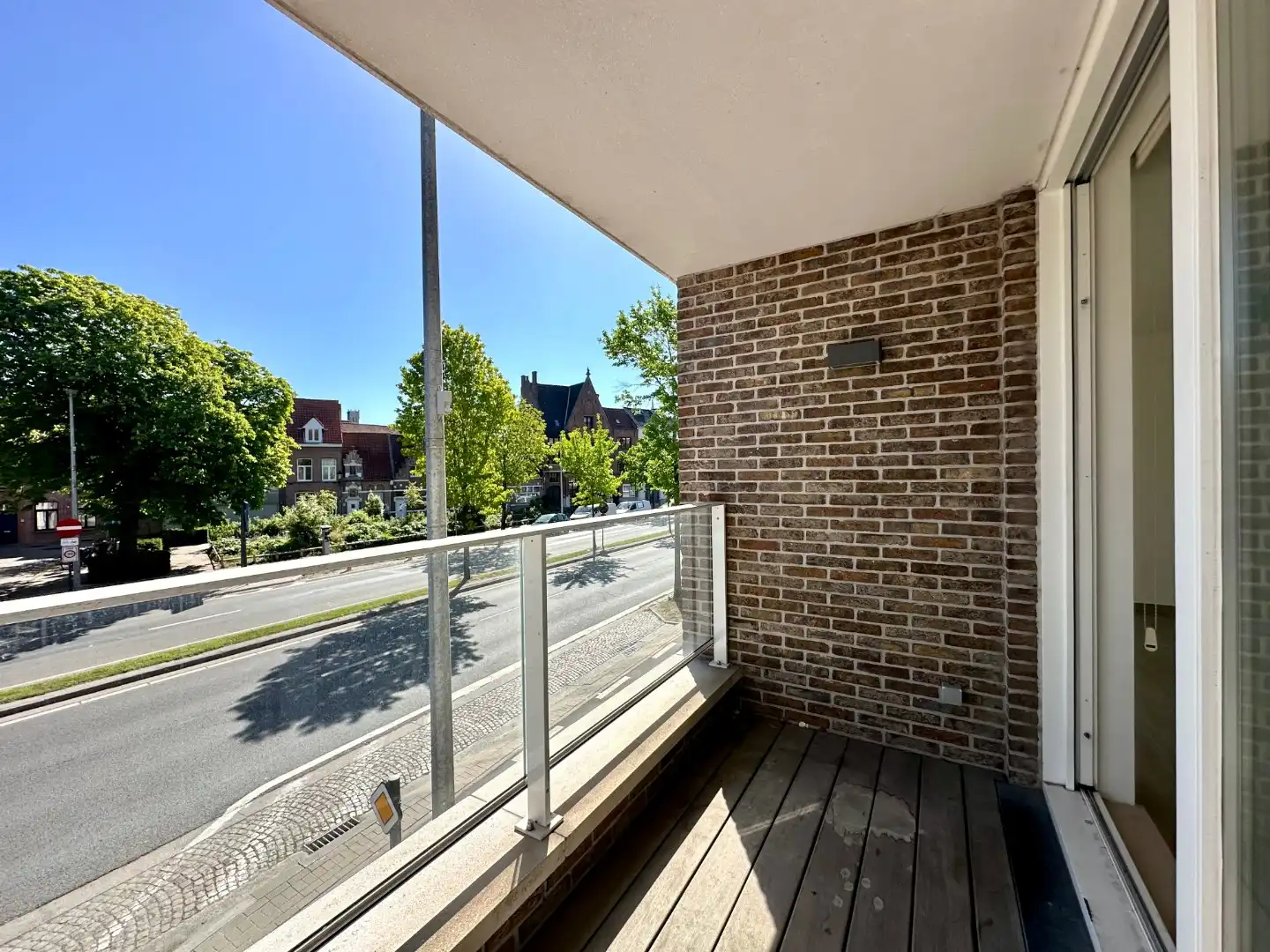 Lichtrijk appartement op wandelafstand van 't Zand foto 8