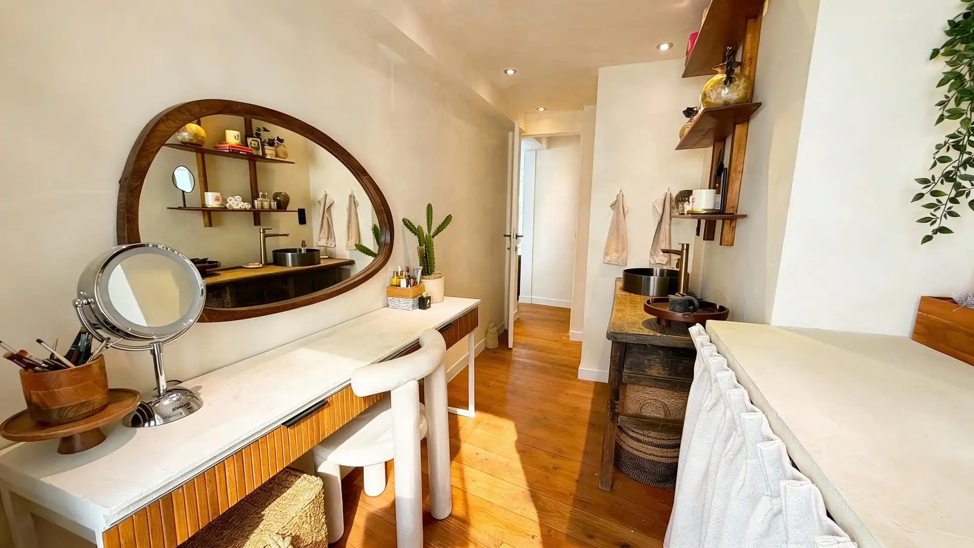 Exclusief en ruim wonen in het historische centrum van Brugge. foto 4